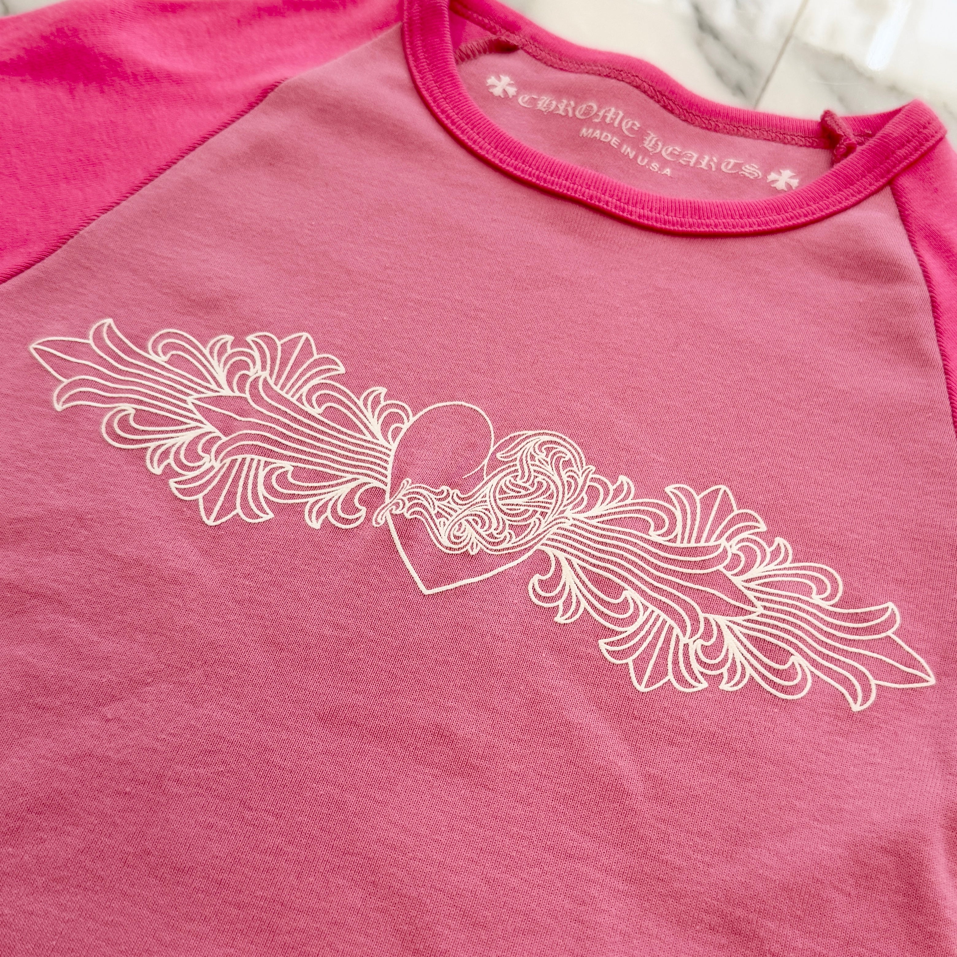 CHROME HEARTS Floral Cross Viny Heart Print Raglan Tee Size XS クロムハーツ フローラルクロス ヴィニーハートプリント ラグランTシャツ サイズXS