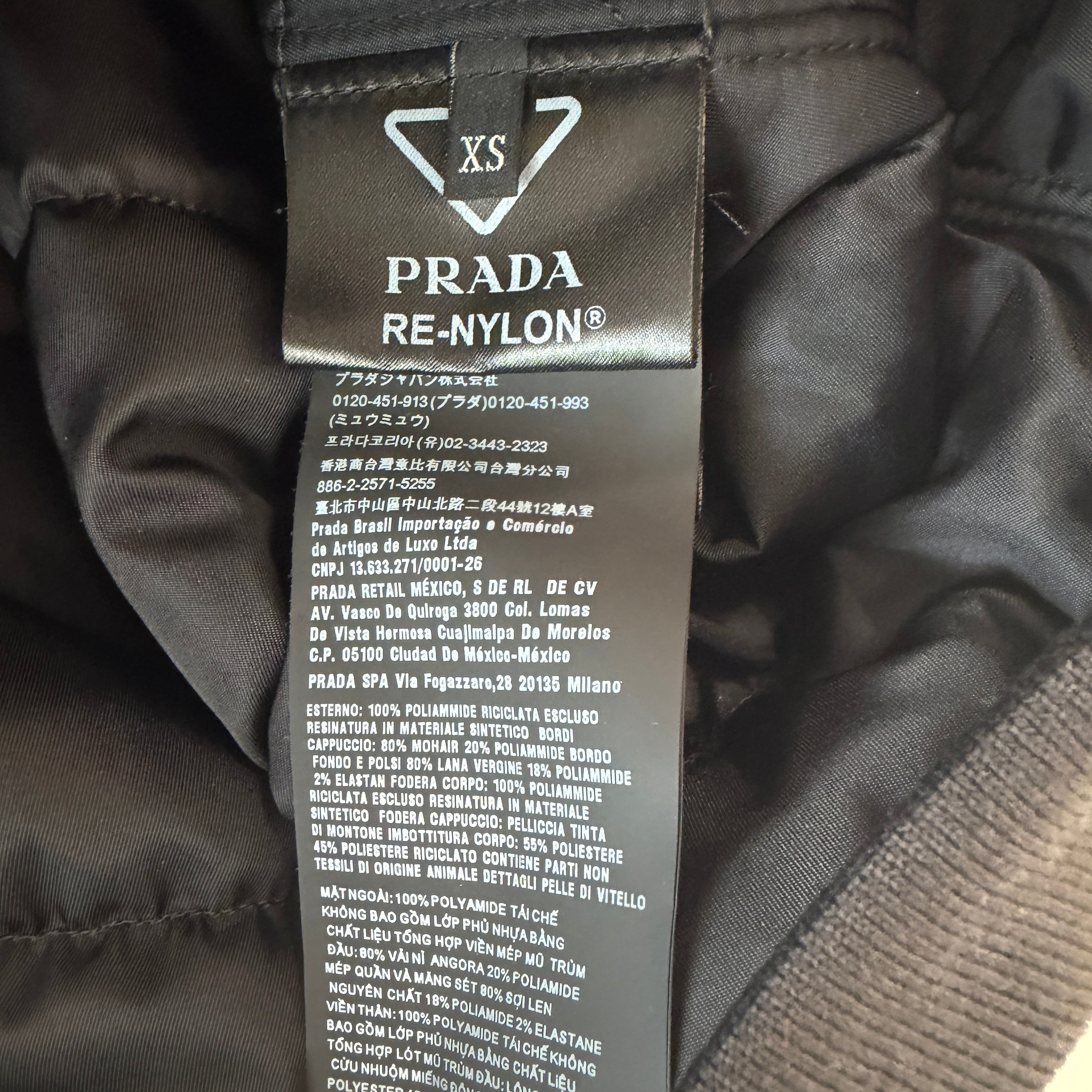 PRADA 2022AW Re-Nylon Fur Trimmed Hoodie Bomber Jacket SGC148 S222 1WQ8 Size XS プラダ リ ナイロン ファーフード ボンバージャケット サイズXS