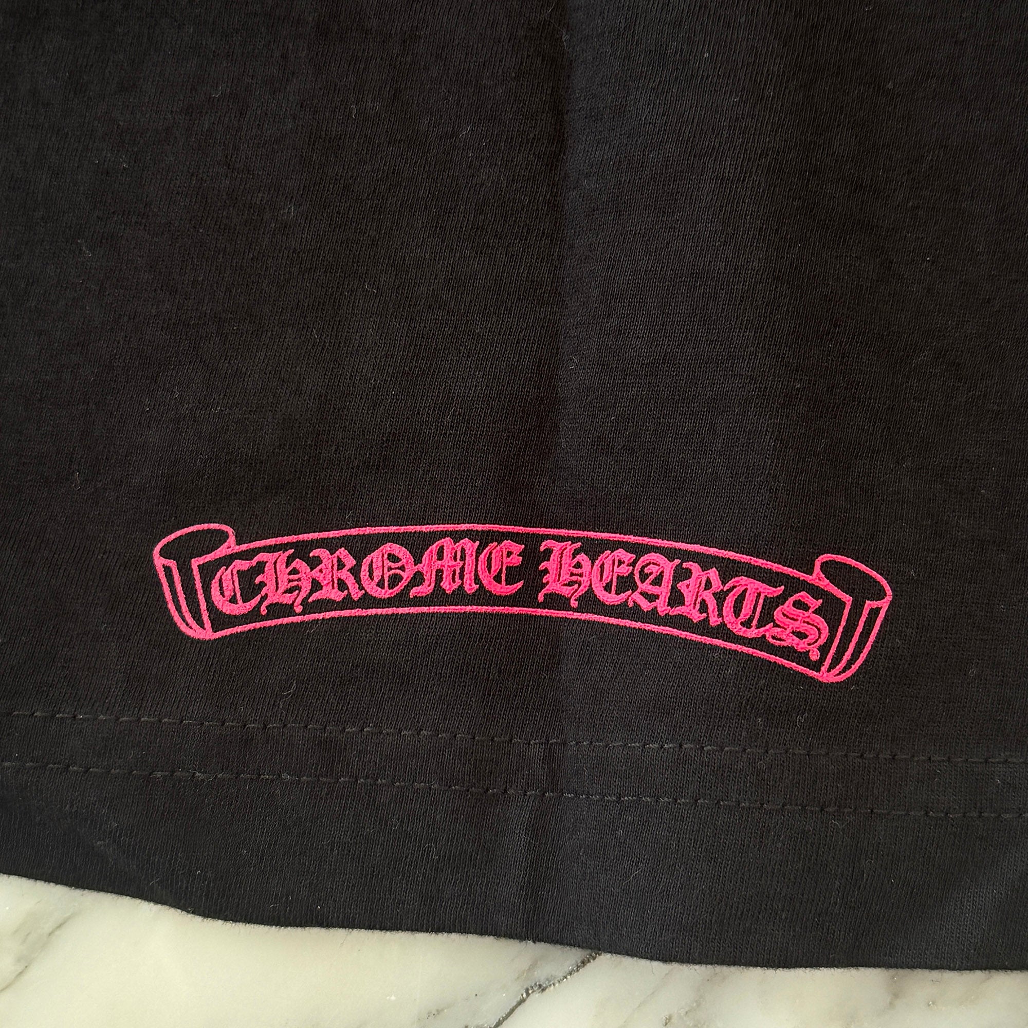 CHROME HEARTS 2025AW Old English Neck Logo Long Sleeve Tee Size S クロムハーツ ネックロゴ ロングスリーブ Tシャツ サイズS
