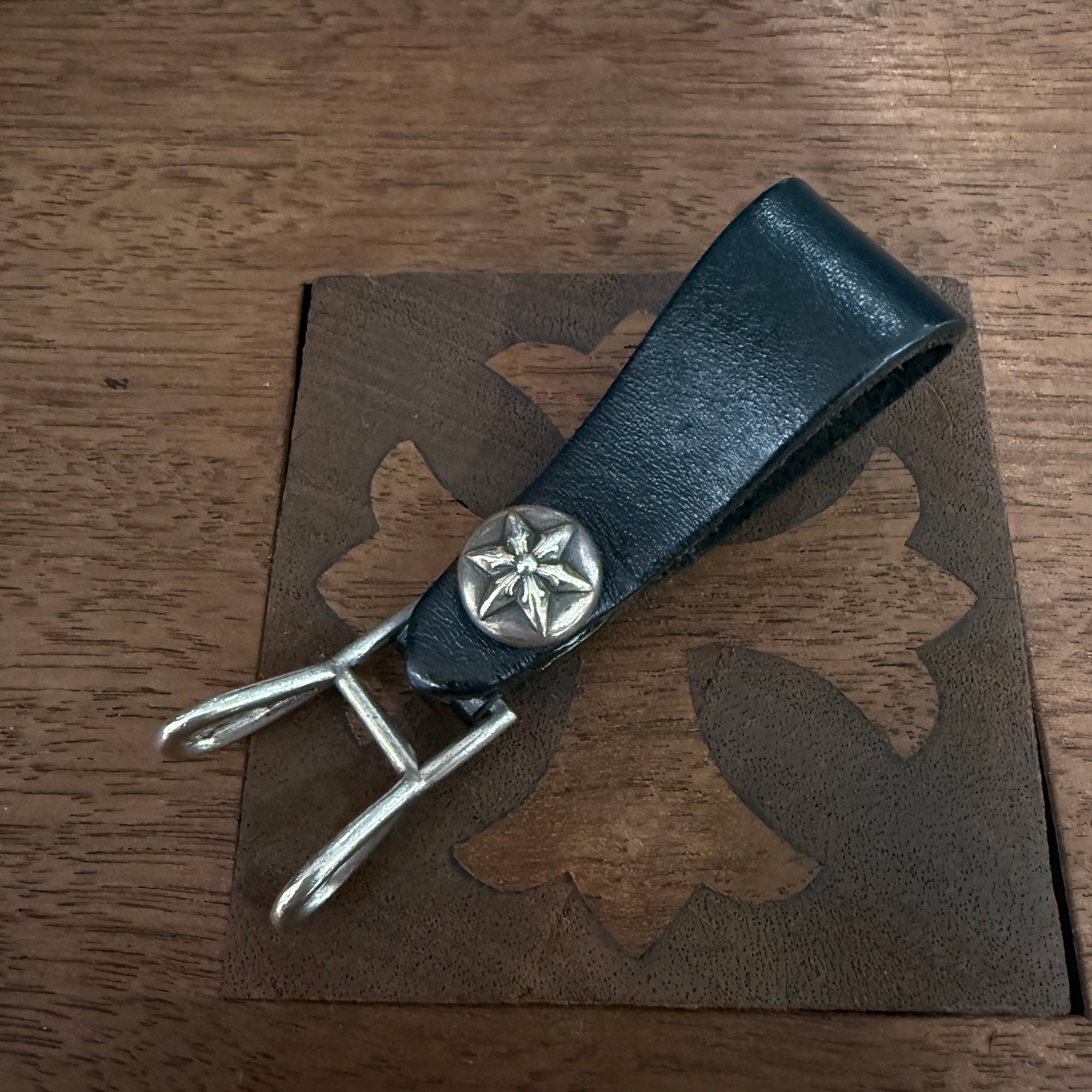 CHROME HEARTS Star Button Leather W Belt Loop クロムハーツ スター レザー ダブル ベルトループ