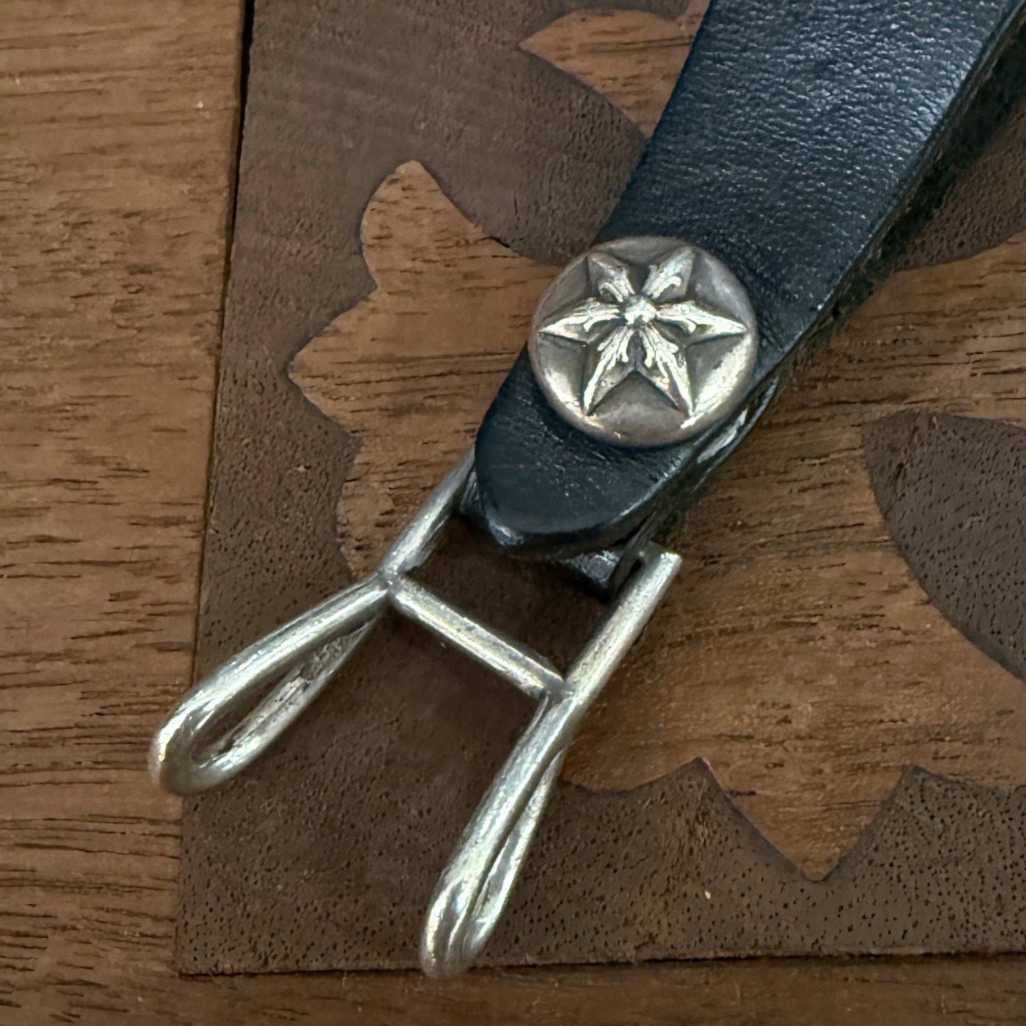 CHROME HEARTS Star Button Leather W Belt Loop クロムハーツ スター レザー ダブル ベルトループ