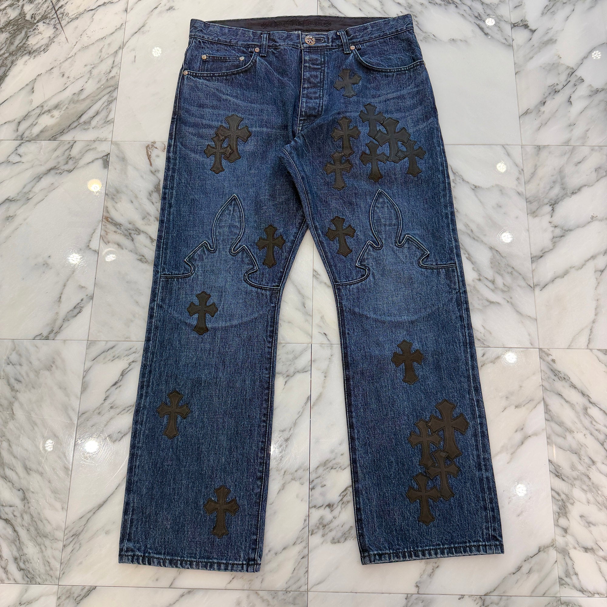 CHROME HEARTS Flare Knee Cemetery Cross Leather Patch Denim Pants Size 36 クロムハーツ フレアニー セメタリークロスレザーパッチ デニムパンツ サイズ36