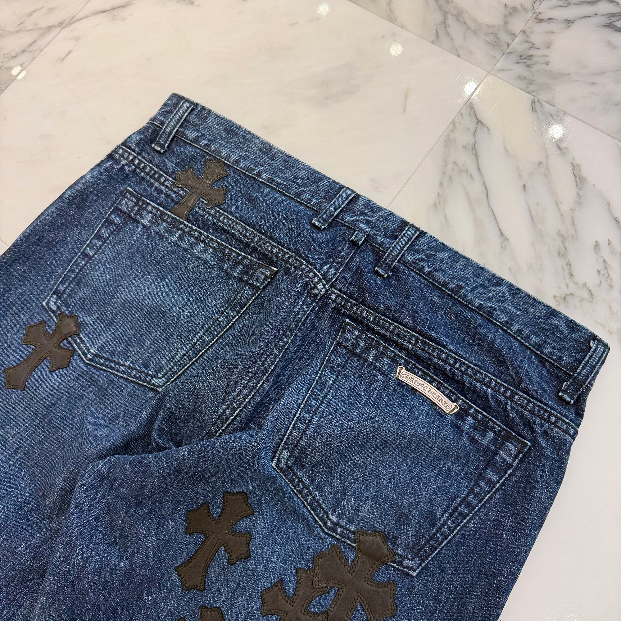 CHROME HEARTS Flare Knee Cemetery Cross Leather Patch Denim Pants Size 36 クロムハーツ フレアニー セメタリークロスレザーパッチ デニムパンツ サイズ36