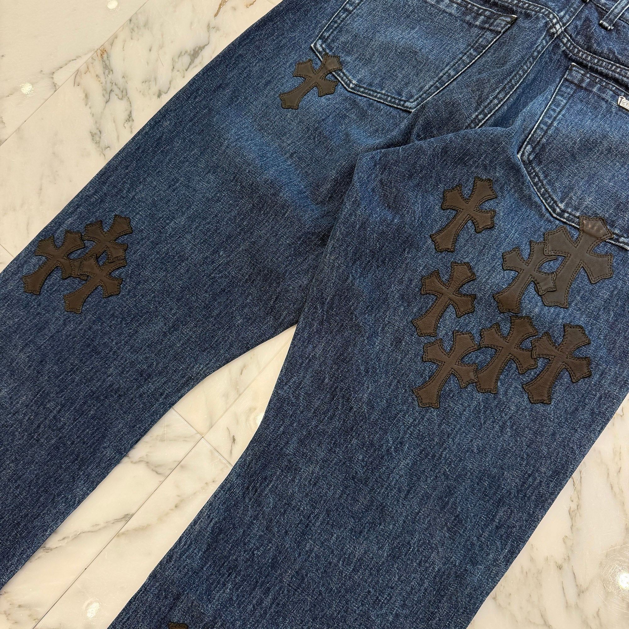 CHROME HEARTS Flare Knee Cemetery Cross Leather Patch Denim Pants Size 36 クロムハーツ フレアニー セメタリークロスレザーパッチ デニムパンツ サイズ36