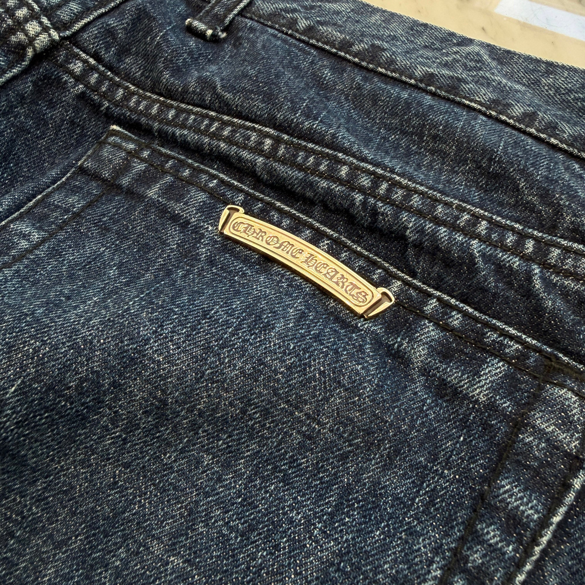 CHROME HEARTS Flare Knee Cemetery Cross Leather Patch Denim Pants Size 36 クロムハーツ フレアニー セメタリークロスレザーパッチ デニムパンツ サイズ36
