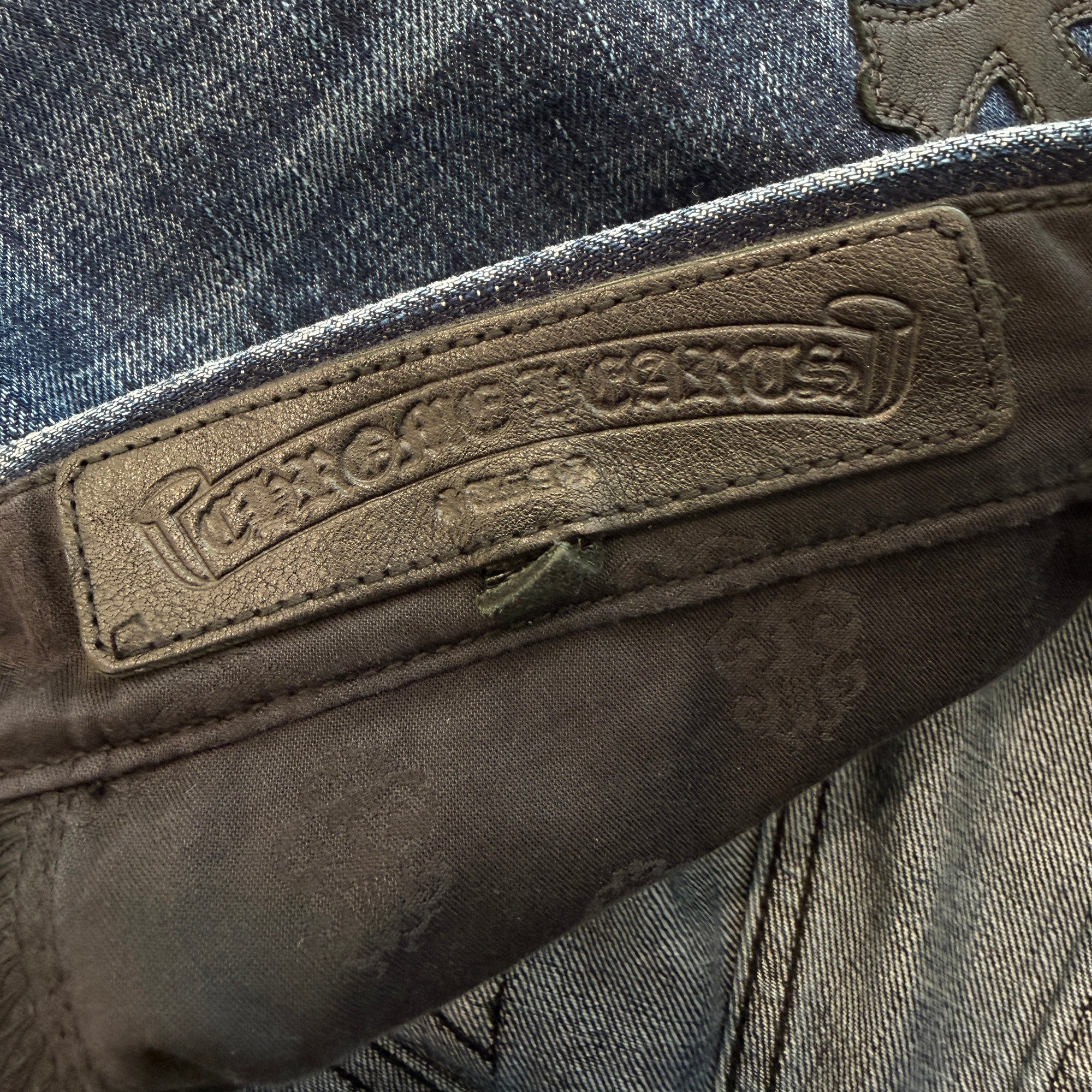 CHROME HEARTS Flare Knee Cemetery Cross Leather Patch Denim Pants Size 36 クロムハーツ フレアニー セメタリークロスレザーパッチ デニムパンツ サイズ36