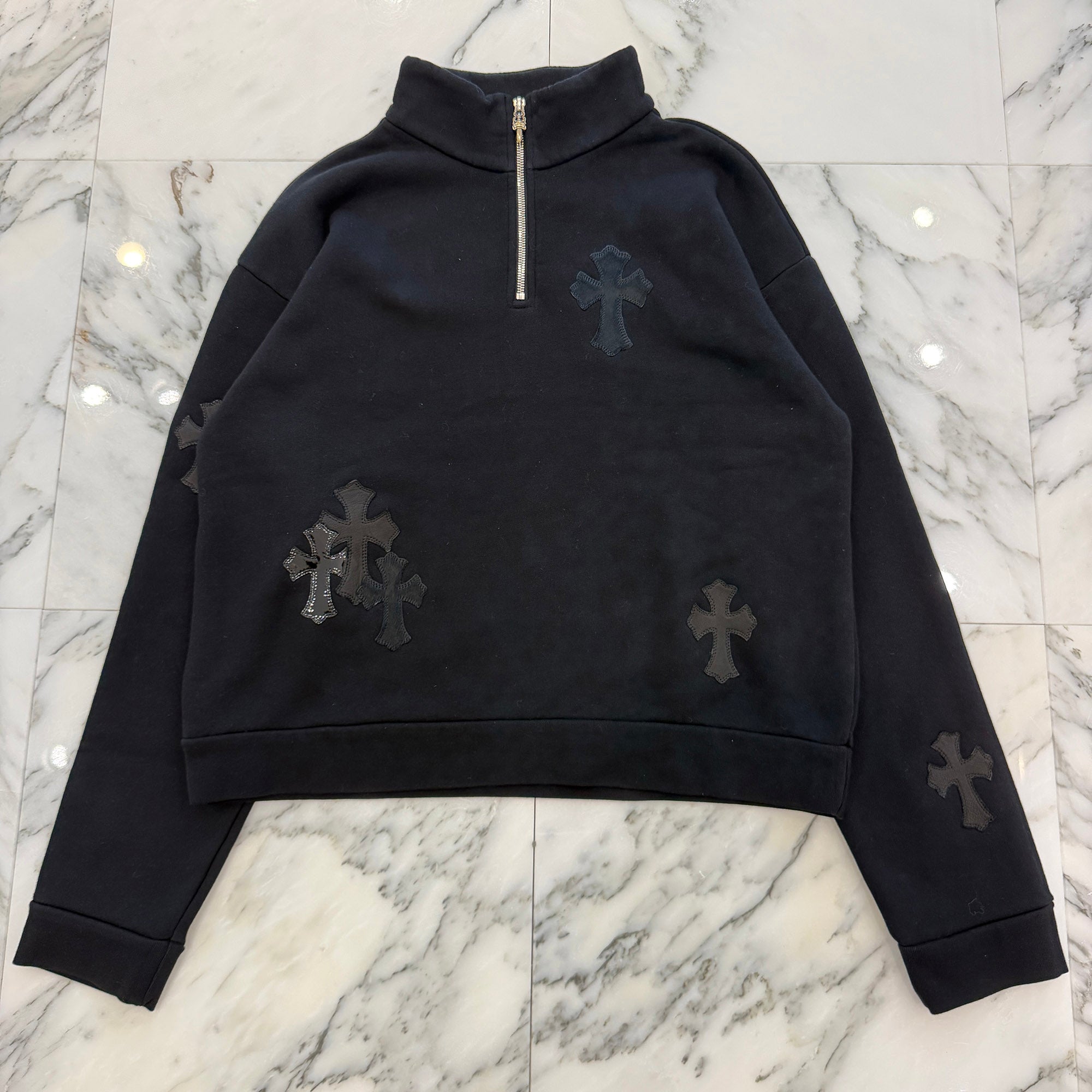 CHROME HEARTS Y NOT Multi Leather Cross Patch Half Zip Sweatshirt Size M クロムハーツ ワイノット マルチレザークロスパッチ ハーフジップ スウェットシャツ サイズM