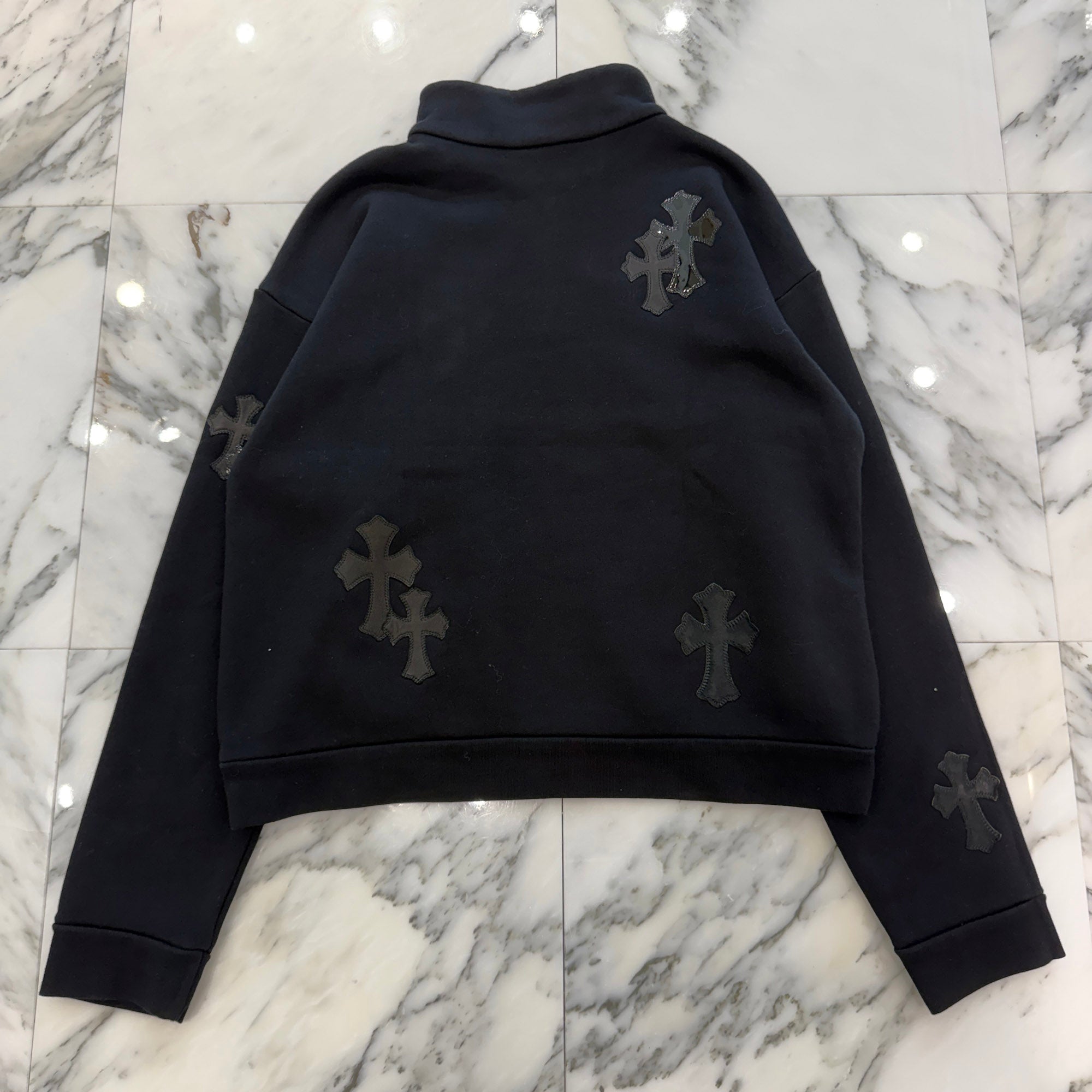 CHROME HEARTS Y NOT Multi Leather Cross Patch Half Zip Sweatshirt Size M クロムハーツ ワイノット マルチレザークロスパッチ ハーフジップ スウェットシャツ サイズM