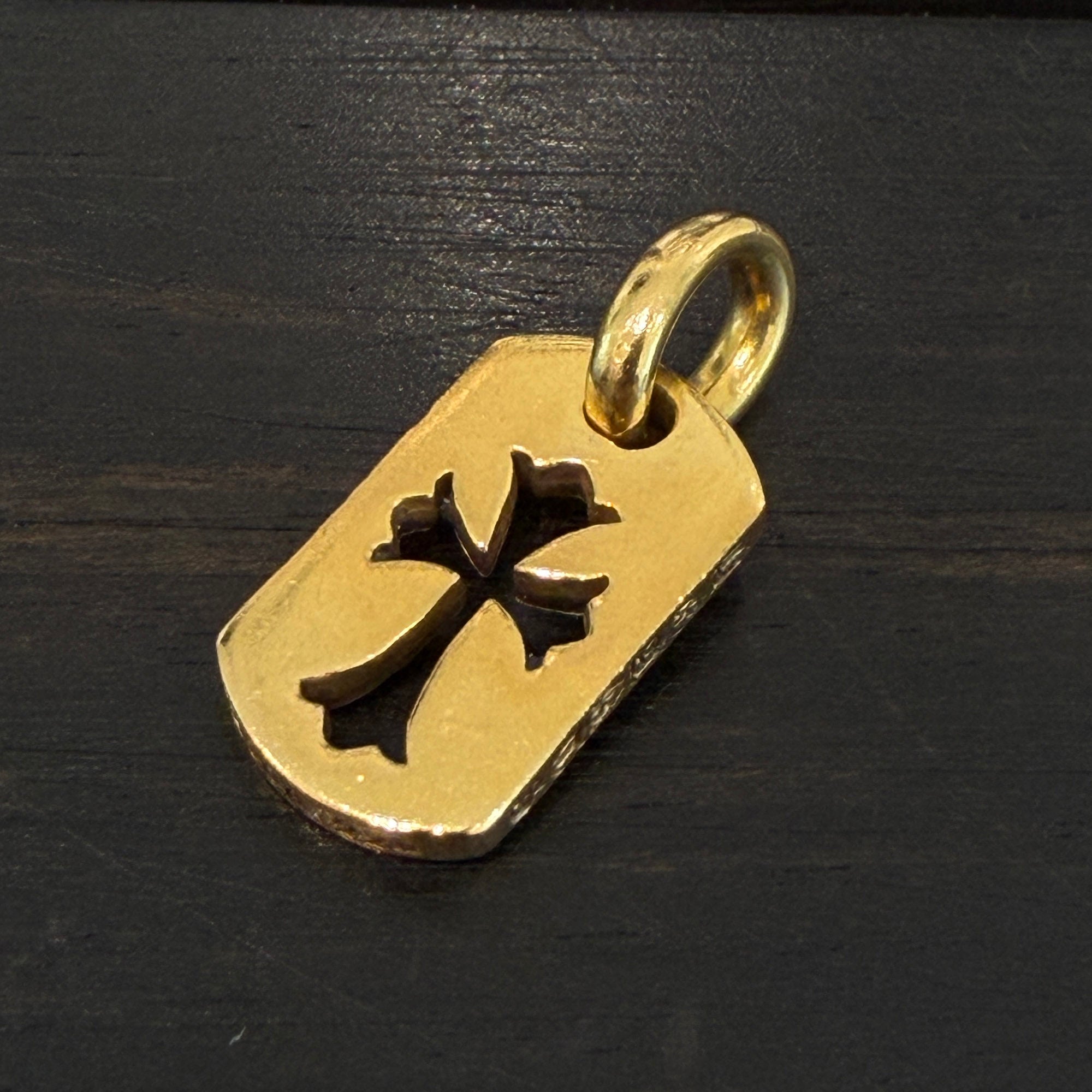 お値引き交渉可⭐︎クロムハーツタイニードックスター CHROME HEARTS 22K Tiny Cut Out Cross Dock Tag Charm クロムハーツ