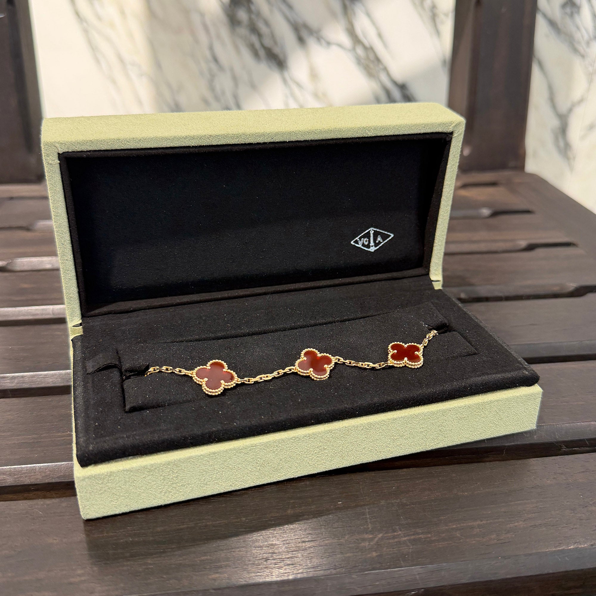 Van Cleef & Arpels Vintage Alhambra 5 Motif Bracelet ヴァンクリーフ＆アーペル ヴィンテージ アルハンブラ 5モチーフブレスレット