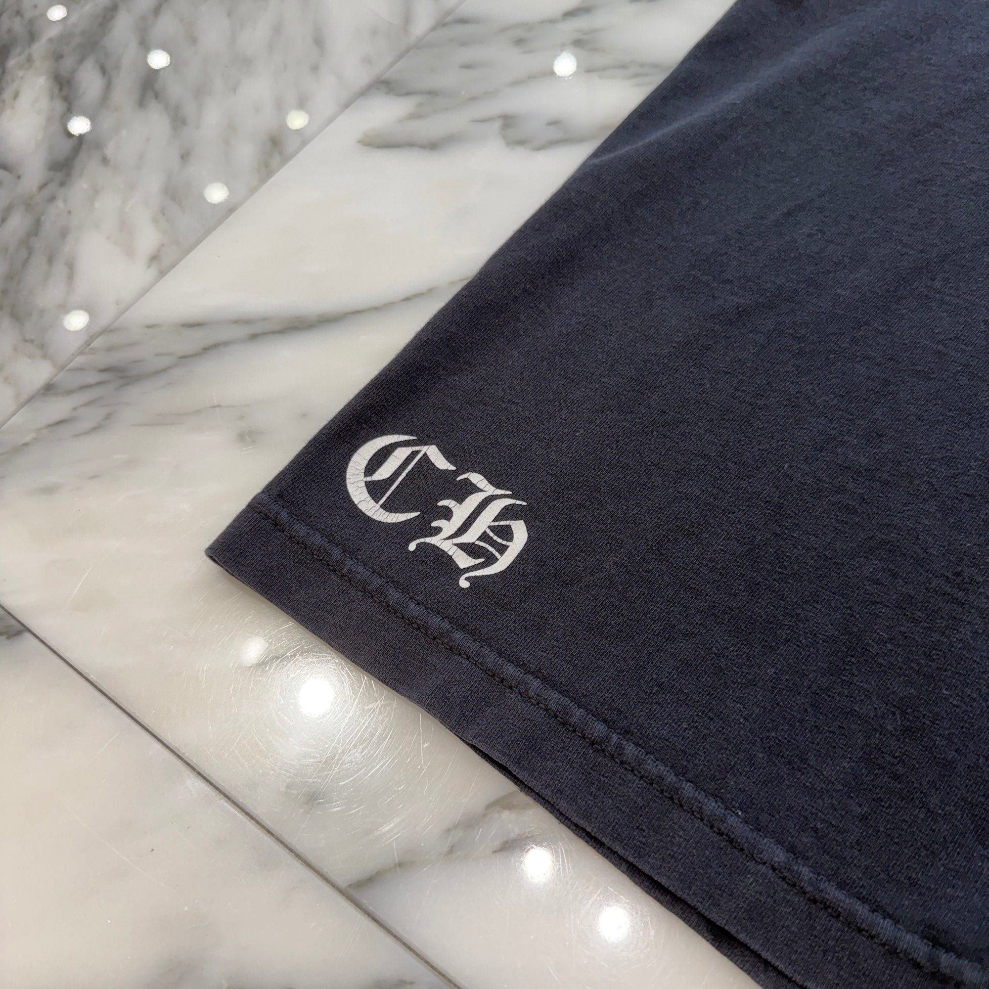 CHROME HEARTS Made In Hollywood Back Floral Cross Vertical Logo Tee Size L クロムハーツ メイド イン ハリウッド バック フローラルクロス ヴァーティカルロゴTシャツ サイズL