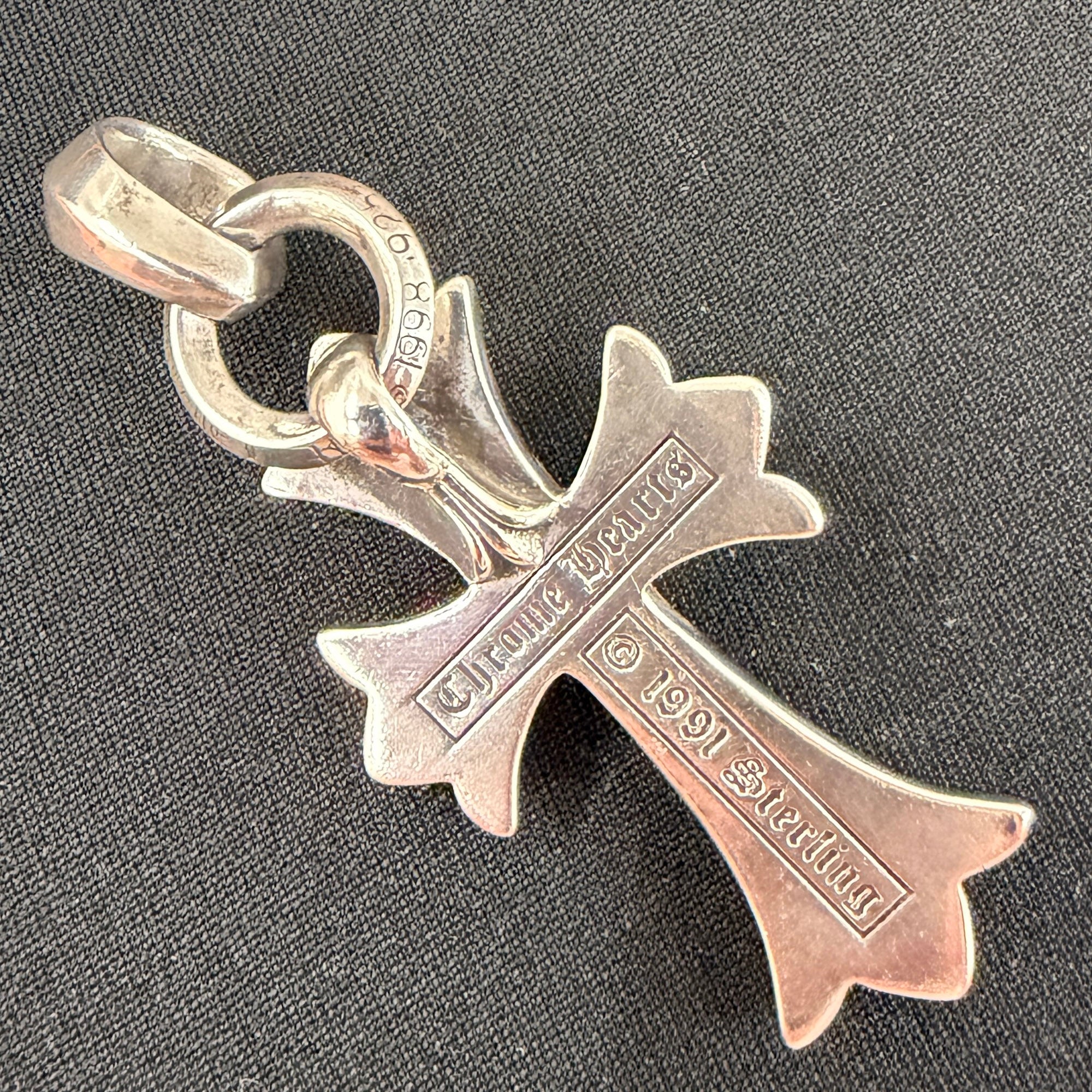 CHROME HEARTS Small CH Cross Pendant With Bail クロムハーツ スモール CHクロス ペンダント ウィズ ベイル シルバー925