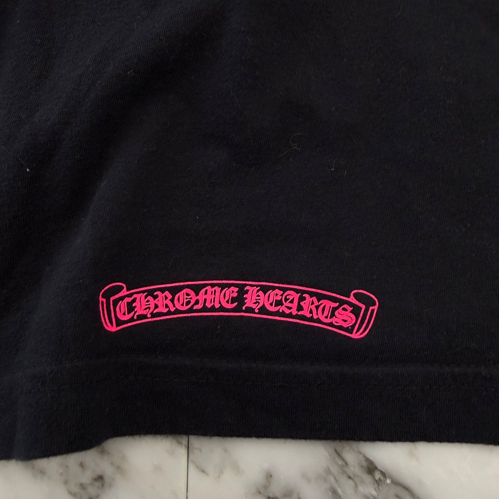 CHROME HEARTS Pink Made in Hollywood Vertical Logo Tee Size S クロムハーツ ピンク メイドインハリウッド ヴァーティカルロゴ Tシャツ サイズS