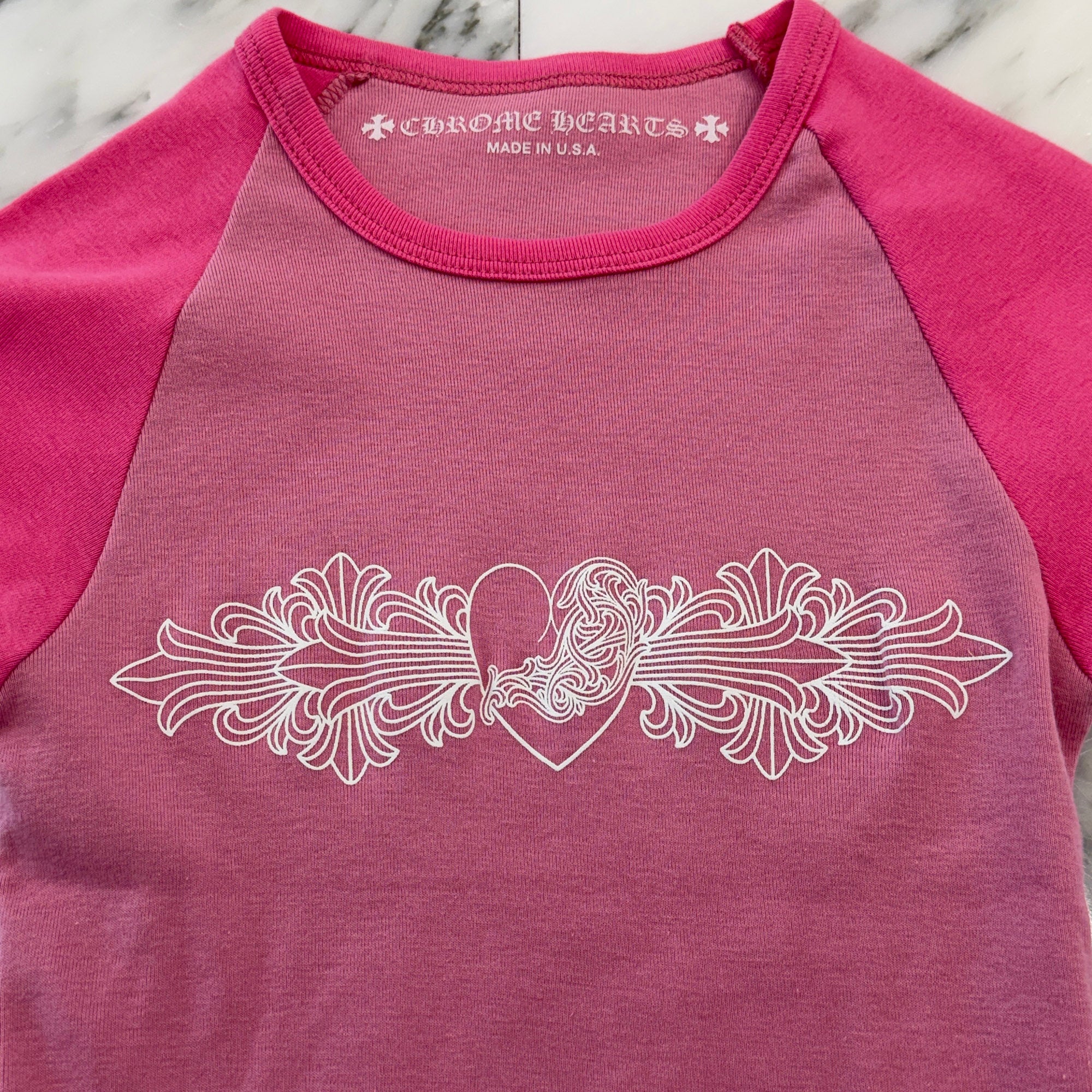 CHROME HEARTS Floral Cross Viny Heart Print Raglan Tee Size XS クロムハーツ フローラルクロス ヴィニーハートプリント ラグランTシャツ サイズXS