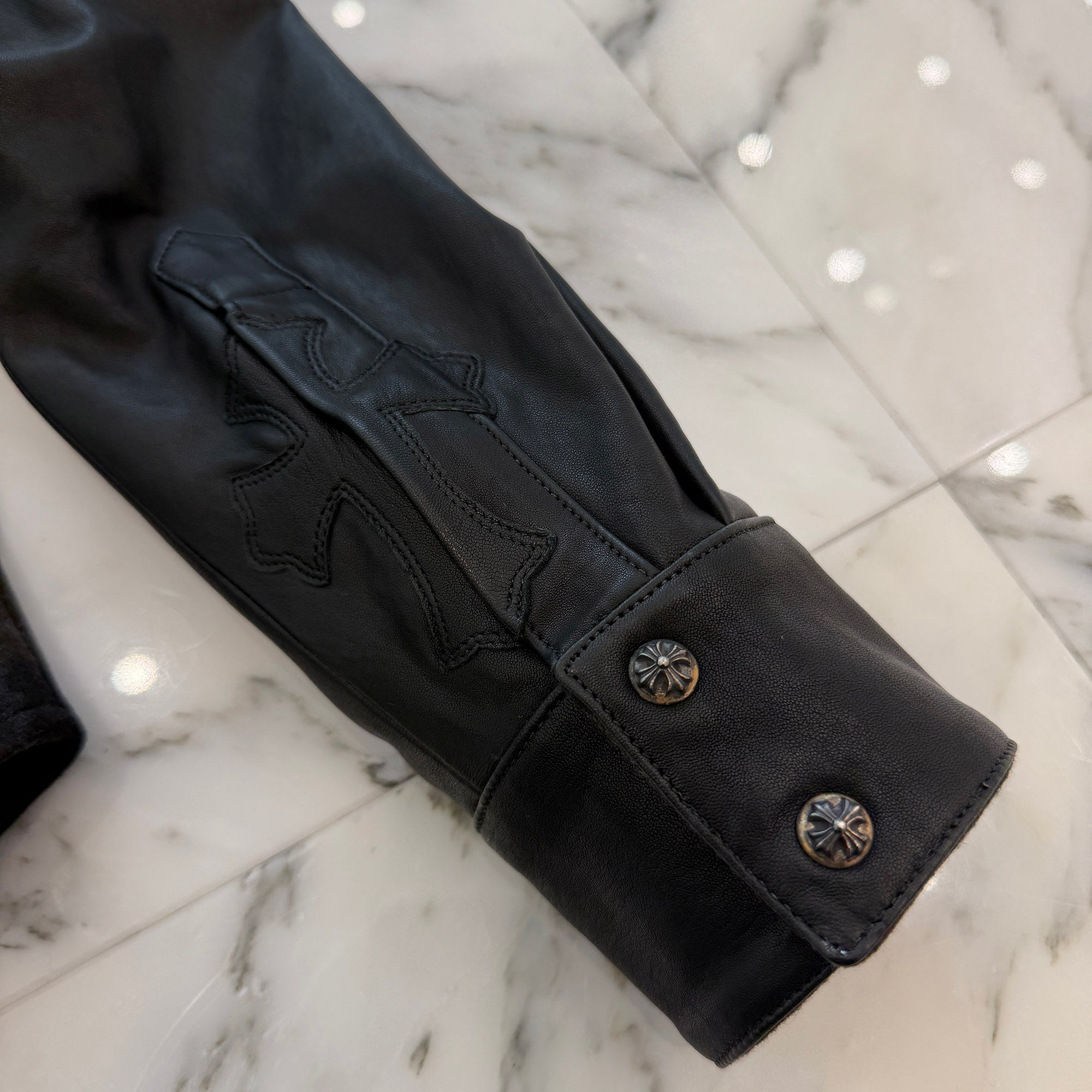CHROME HEARTS Y NOT Back Flare Knee Cross Ball Button Leather Check Shirt Size SM クロムハーツ ワイノット バックフレアニークロスボールボタン レザー チェックシャツ サイズSM