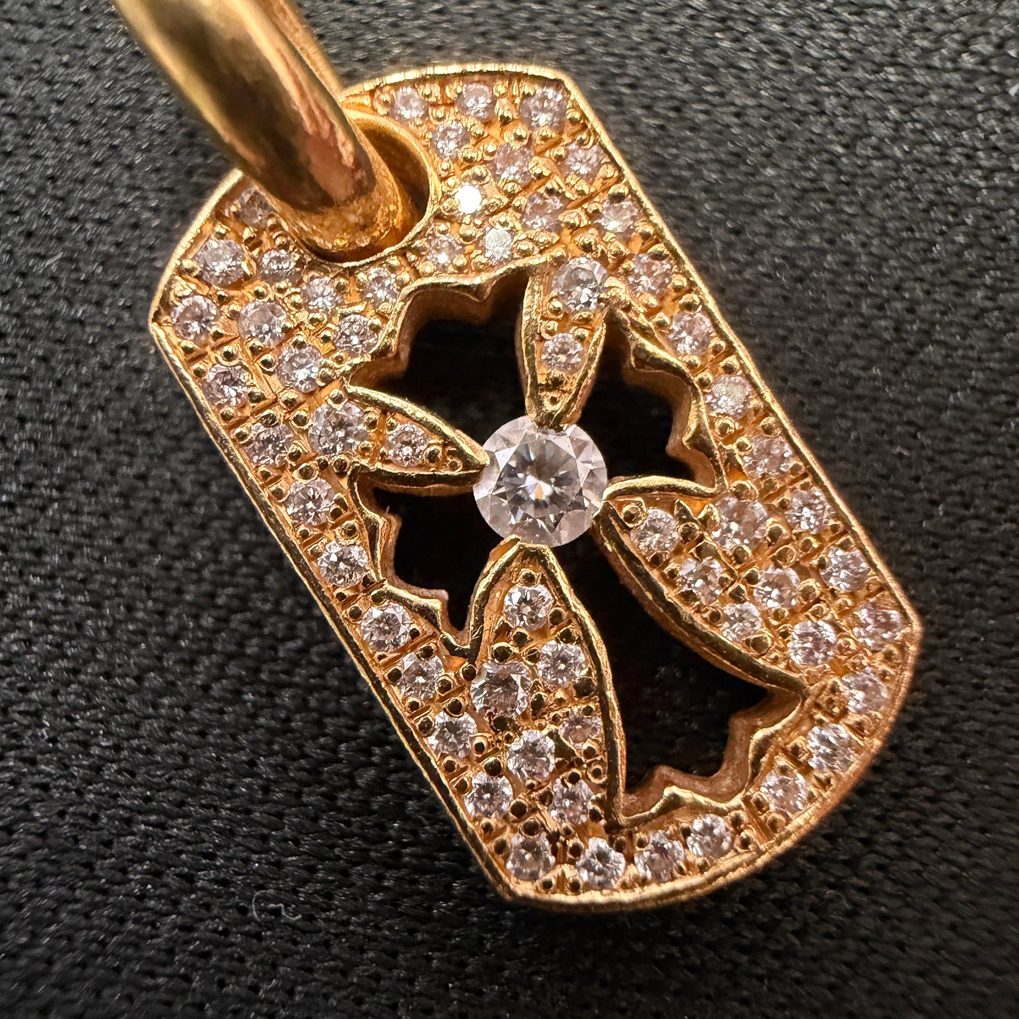 CHROME HEARTS 22K Tiny Cut Out Cross Dock Tag Pendant Charm Pave Diamond クロムハーツ 22K タイニー カットアウトクロス ドッグタグ ペンダントチャーム パヴェダイヤモンド