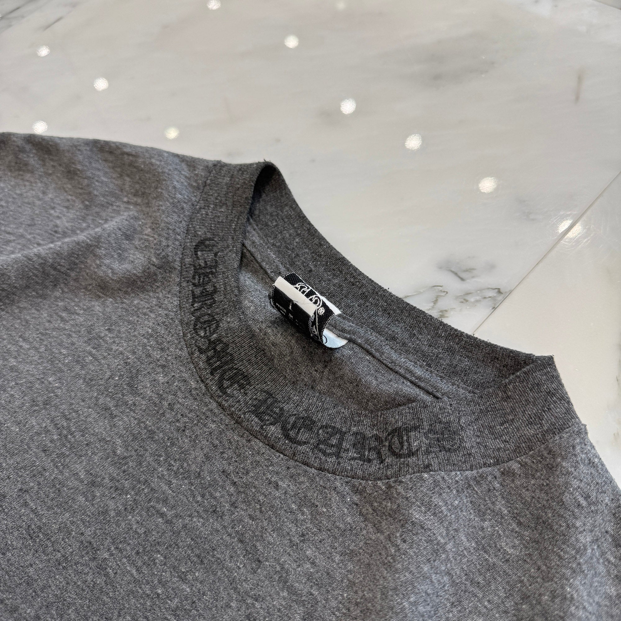 CHROME HEARTS Neck Logo Dagger Back Scroll Print Tee Size L クロムハーツ ネックロゴ ダガー バックスクロール プリント Tシャツ サイズL