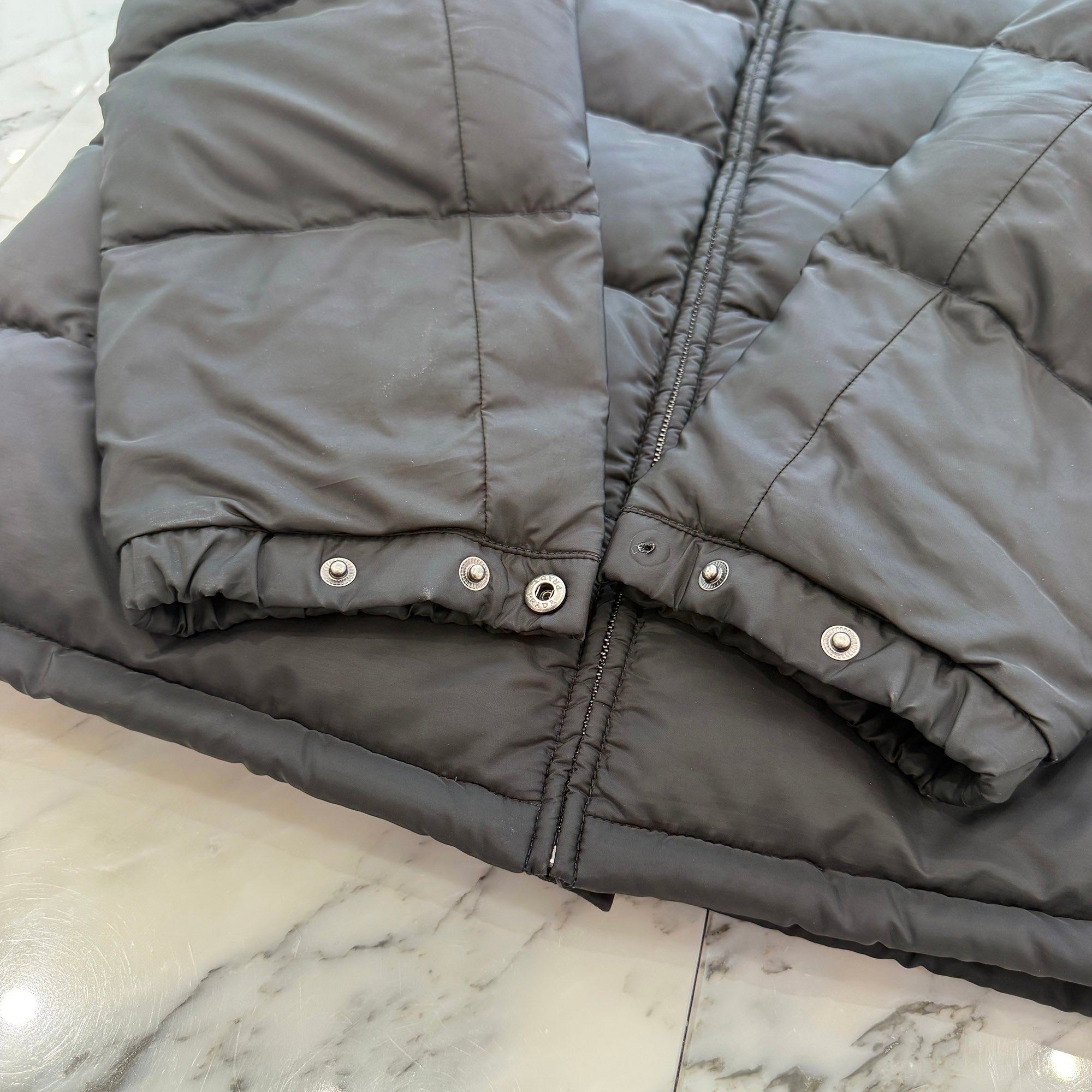 PRADA 2022AW Triangle Logo Plate Down Jacket SGY091 R132 1060 Size 54 プラダ トライアングルロゴ プレート ダウンジャケット サイズ54