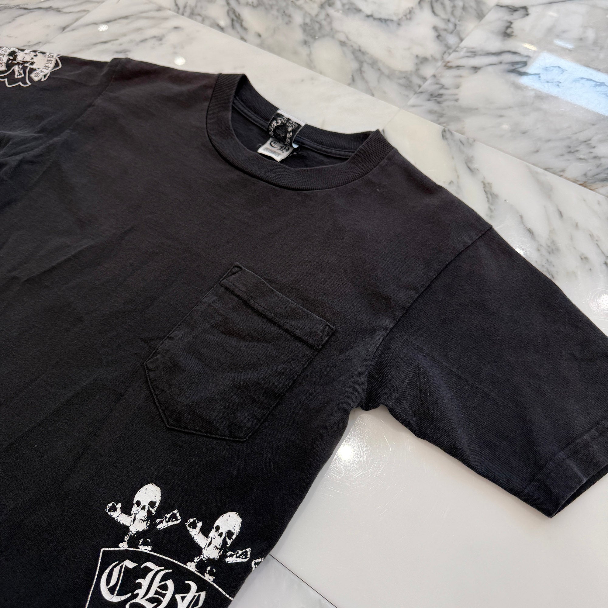 CHROME HEARTS FOTI Harris Teeter Print T Bar Logo Tee Size S クロムハーツ フォティ・ハリスティーター プリント Tバ－ ロゴTシャツ サイズS