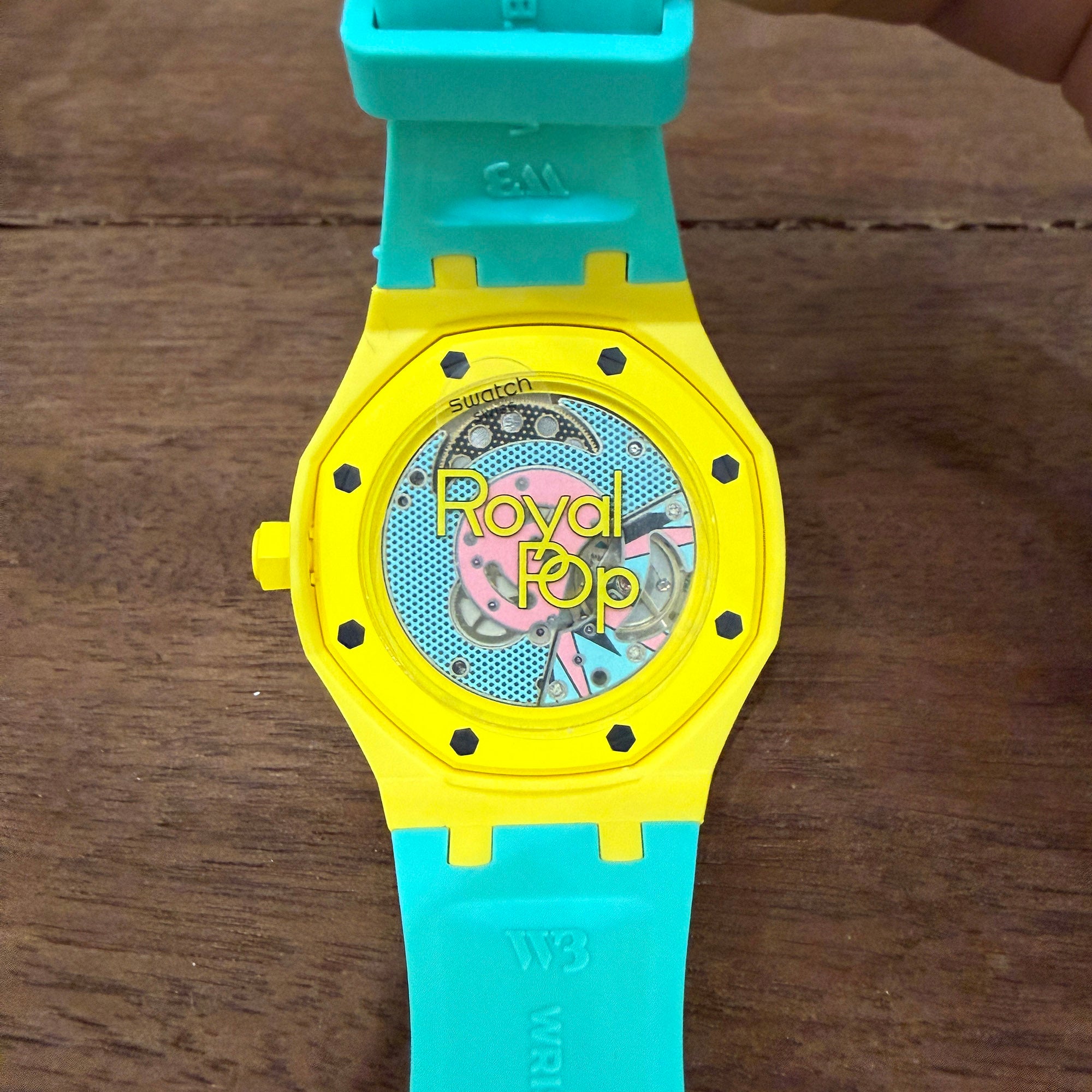 AUDEMARS PIGUET × SWATCH Royal Pop "OTG ROZ" SSX03J100N オーデマ ピゲ×スウォッチ ロイヤル ポップ "オージー・ロズ"