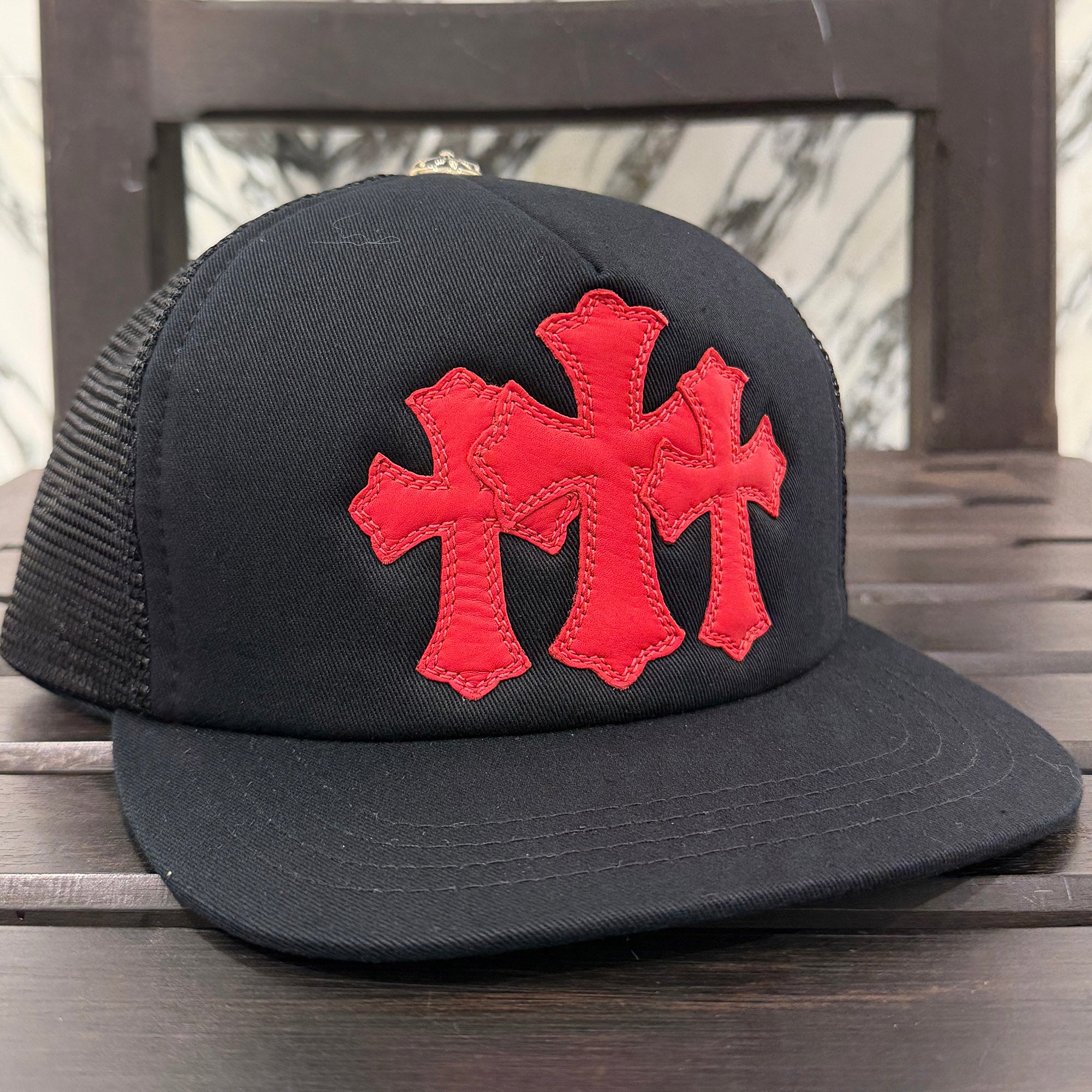 CHROME HEARTS Triple Cross Patch Trucker Cap ONE SIZE (51-61) クロムハーツ トリプルクロスパッチ トラッカーキャップ ONE SIZE (51-61)