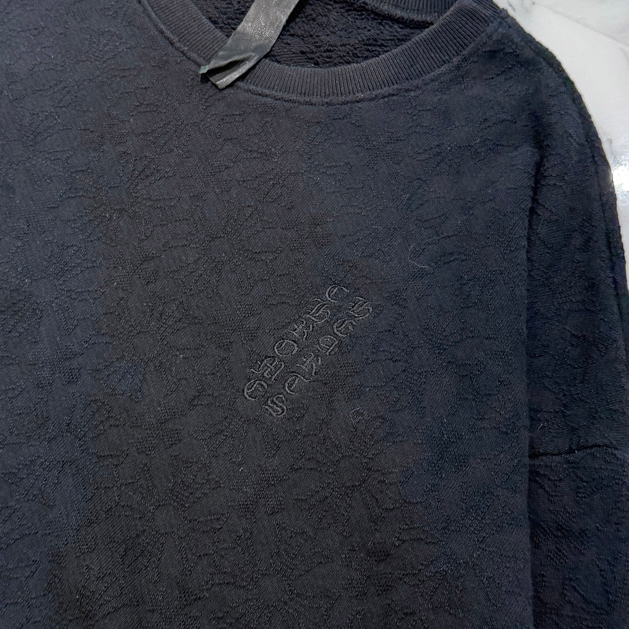 CHROME HEARTS Y NOT Tonal Monogram Cross Vertical Logo Sweat Shirt Size XL クロムハーツ ワイノット トーナルモノグラムクロス ヴァーティカルロゴ スウェットシャツ Tシャツ サイズXL