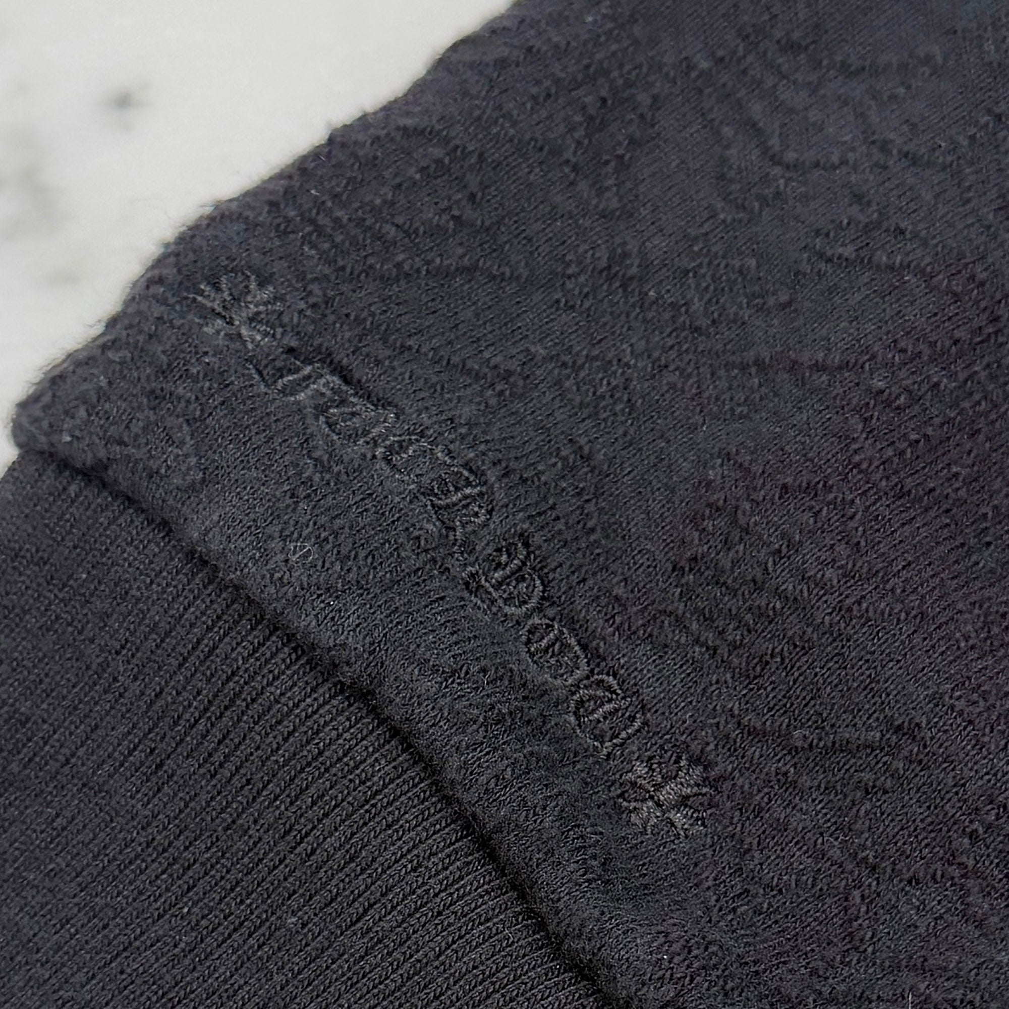 CHROME HEARTS Y NOT Tonal Monogram Cross Vertical Logo Sweat Shirt Size XL クロムハーツ ワイノット トーナルモノグラムクロス ヴァーティカルロゴ スウェットシャツ Tシャツ サイズXL