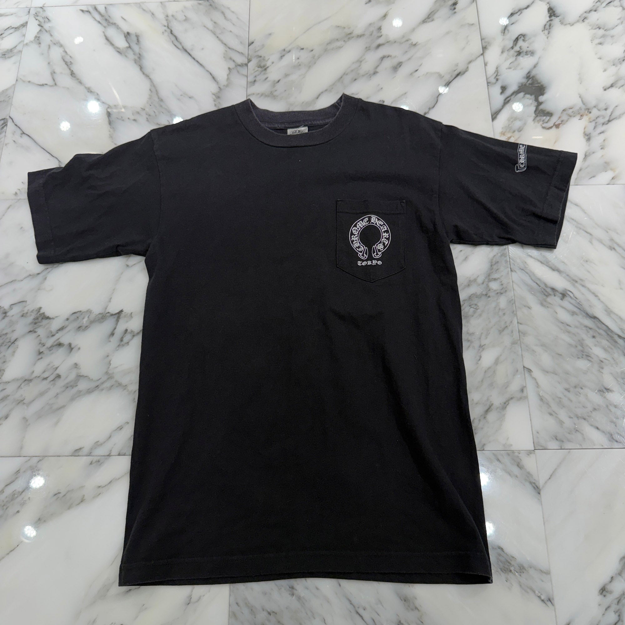 CHROME HEARTS Tokyo Limited Back Sroll Logo Tee Size M クロムハーツ 東京限定 バックスクロールロゴ Tシャツ サイズM
