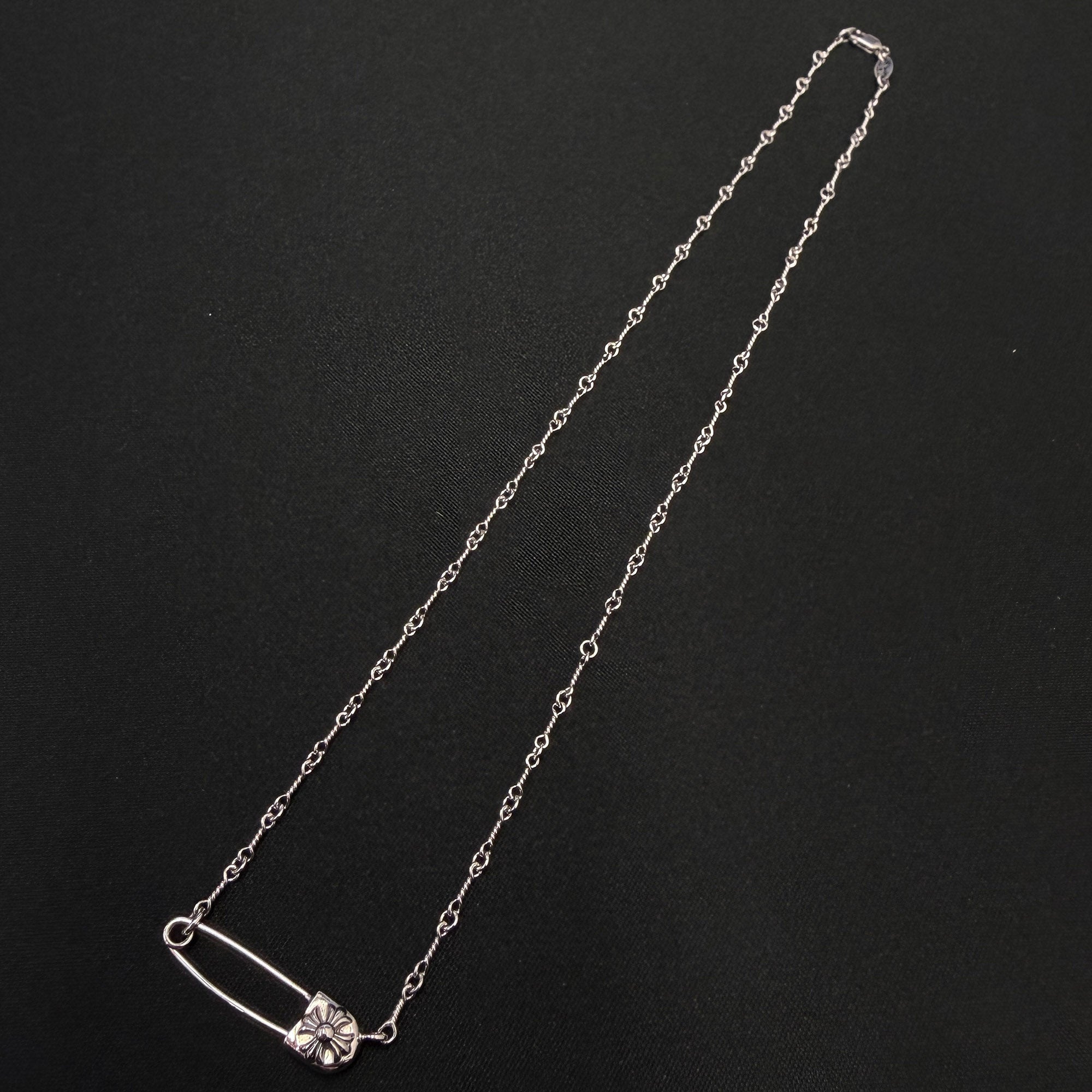 CHROME HEARTS 18K WG Safety Pin Pendant Top Twist Chain Necklace Size 18 Inch クロムハーツ 18K ホワイトゴールド セーフティピン ペンダントトップ ツイストチェーン ネックレス サイズ18インチ