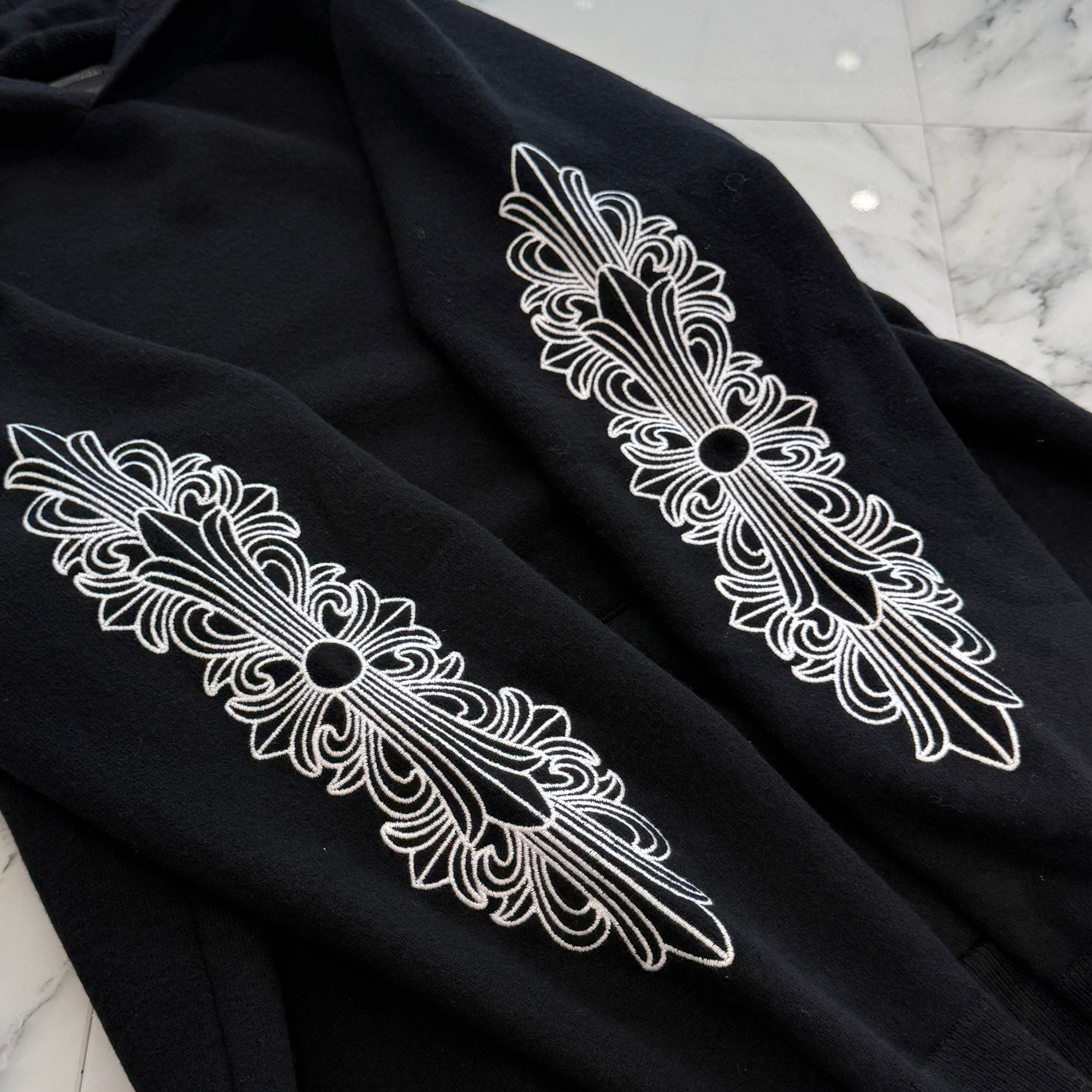 CHROME HEARTS Y NOT Floral Cross Embroidery Cashmere Knit Pullover