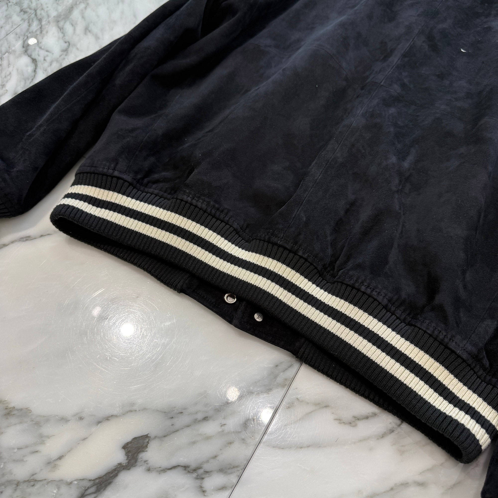 LOUIS VUITTON 2024AW Embellished Leather Bomber Jacket HRL71E Size 48 ルイヴィトン エンベリッシュド レザー ボンバー ジャケット サイズ48
