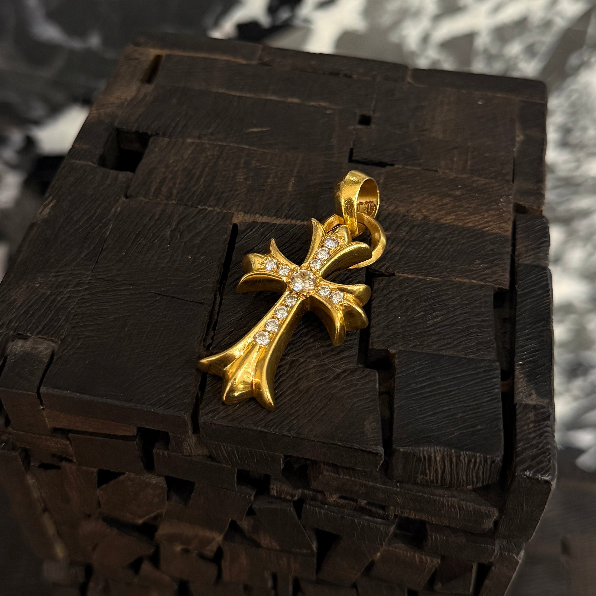 CHROME HEARTS 22K Small CH Cross Pave Diamond With Bail Pendent Top クロムハーツ 22K スモール CHクロス パヴェダイヤモンド ウィズ ベイル ペンダントトップ