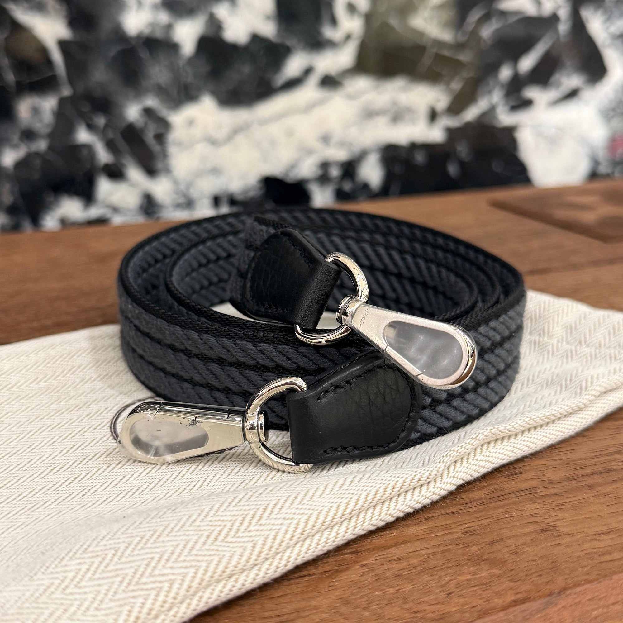 HERMES Evelyn Amazon TPM "NOIR" W刻印 エルメス エブリン アマゾン TPM "ノワール" レザーショルダーバッグ W刻印