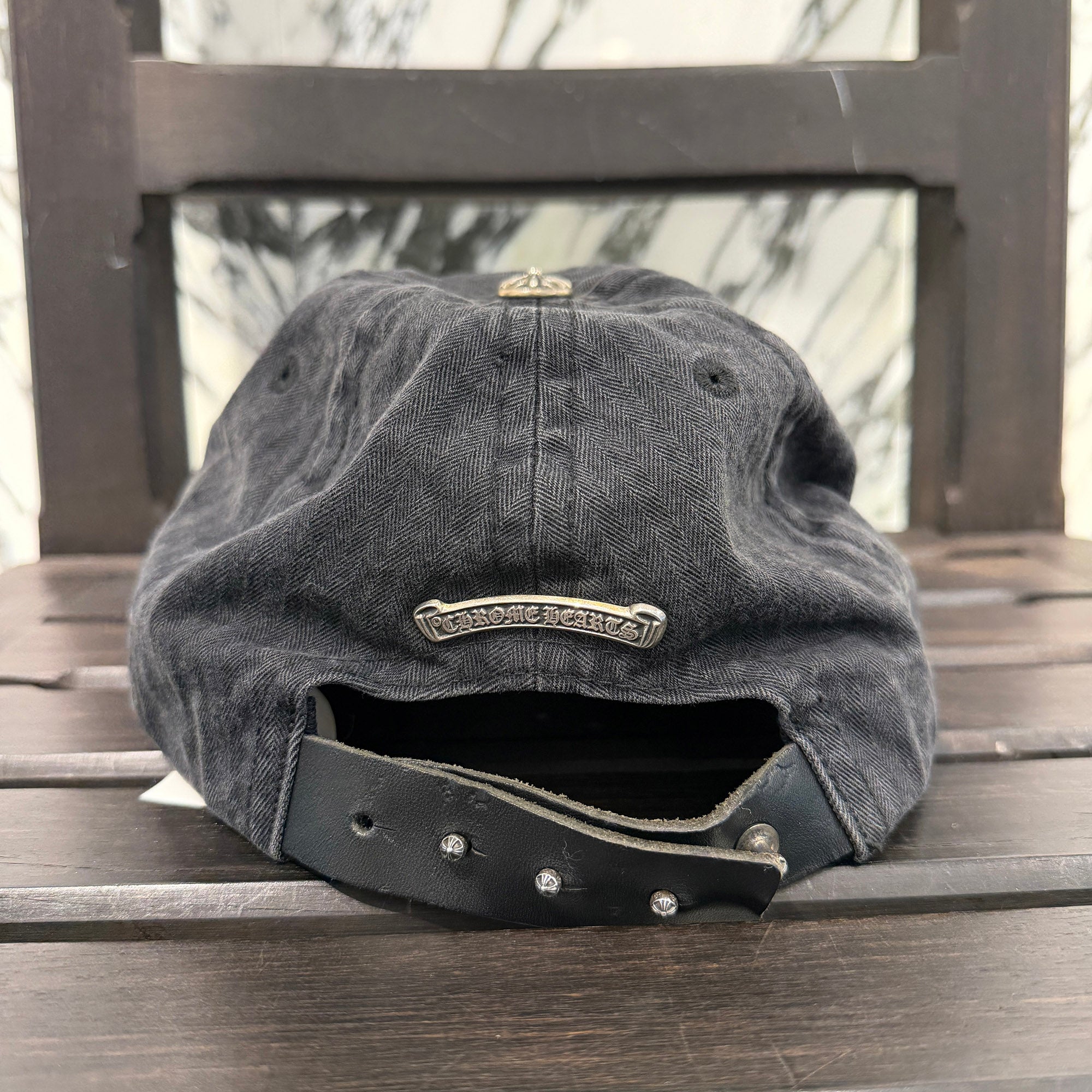 CHROME HEARTS 2024SS Vine Dagger Embroidery Herringbone Denim Trucker Cap Size ONE SIZE (53-60) クロムハーツ ヴァインダガー 刺繍 ヘリンボーン デニム トラッカーキャップ サイズONE SIZE (53-60)