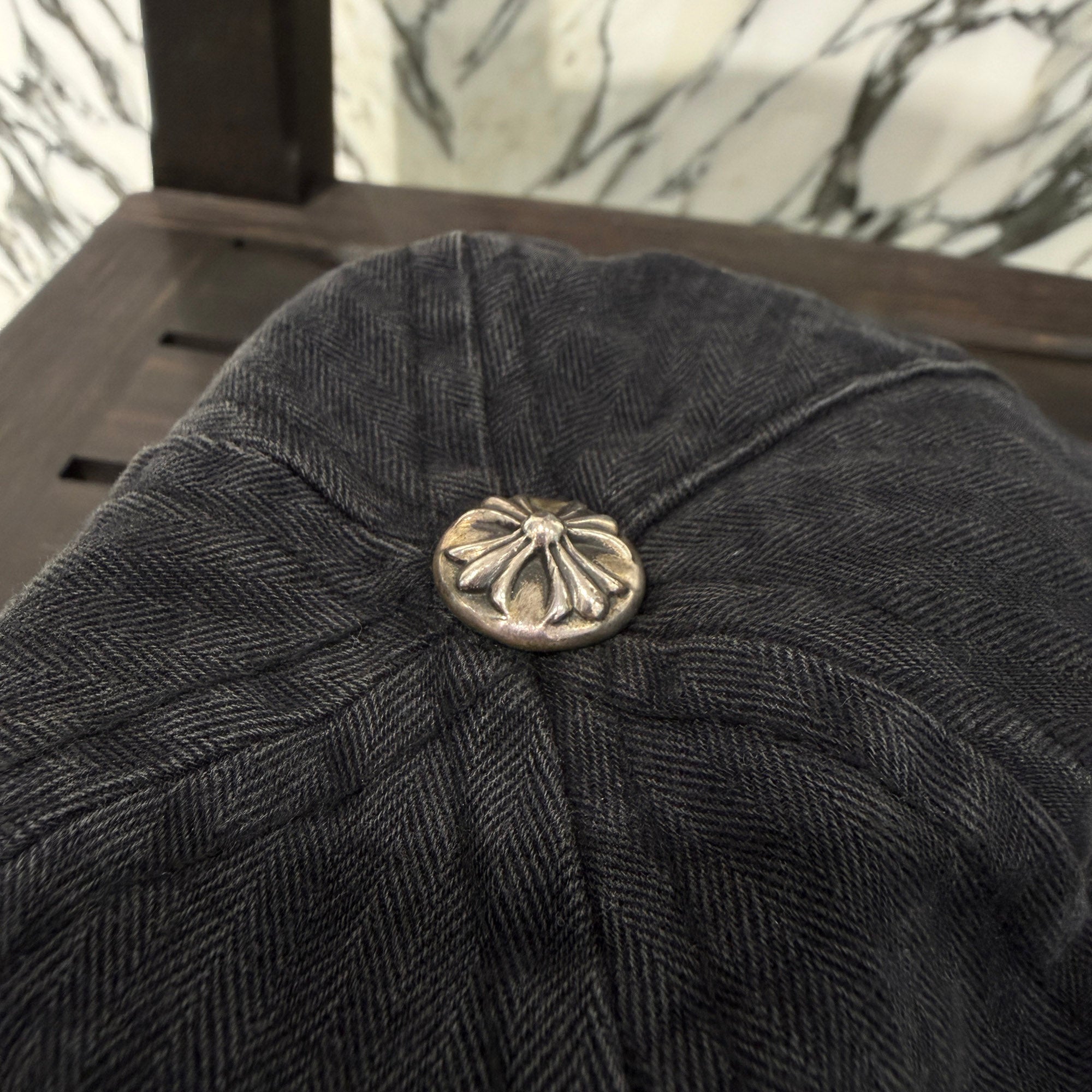 CHROME HEARTS 2024SS Vine Dagger Embroidery Herringbone Denim Trucker Cap Size ONE SIZE (53-60) クロムハーツ ヴァインダガー 刺繍 ヘリンボーン デニム トラッカーキャップ サイズONE SIZE (53-60)