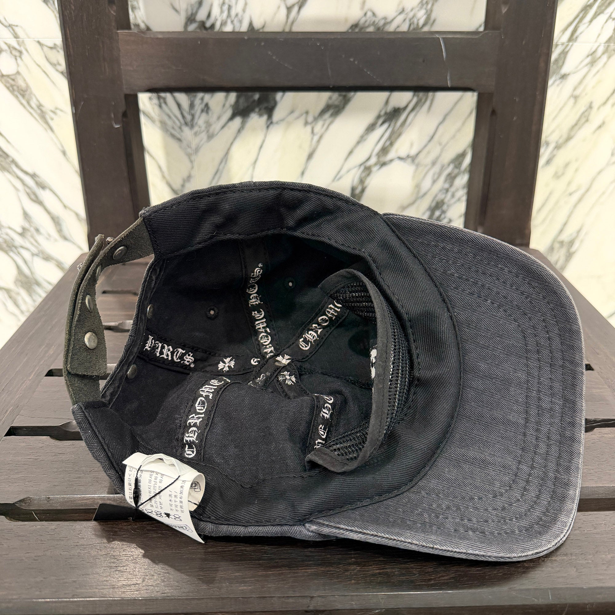 CHROME HEARTS 2024SS Vine Dagger Embroidery Herringbone Denim Trucker Cap Size ONE SIZE (53-60) クロムハーツ ヴァインダガー 刺繍 ヘリンボーン デニム トラッカーキャップ サイズONE SIZE (53-60)