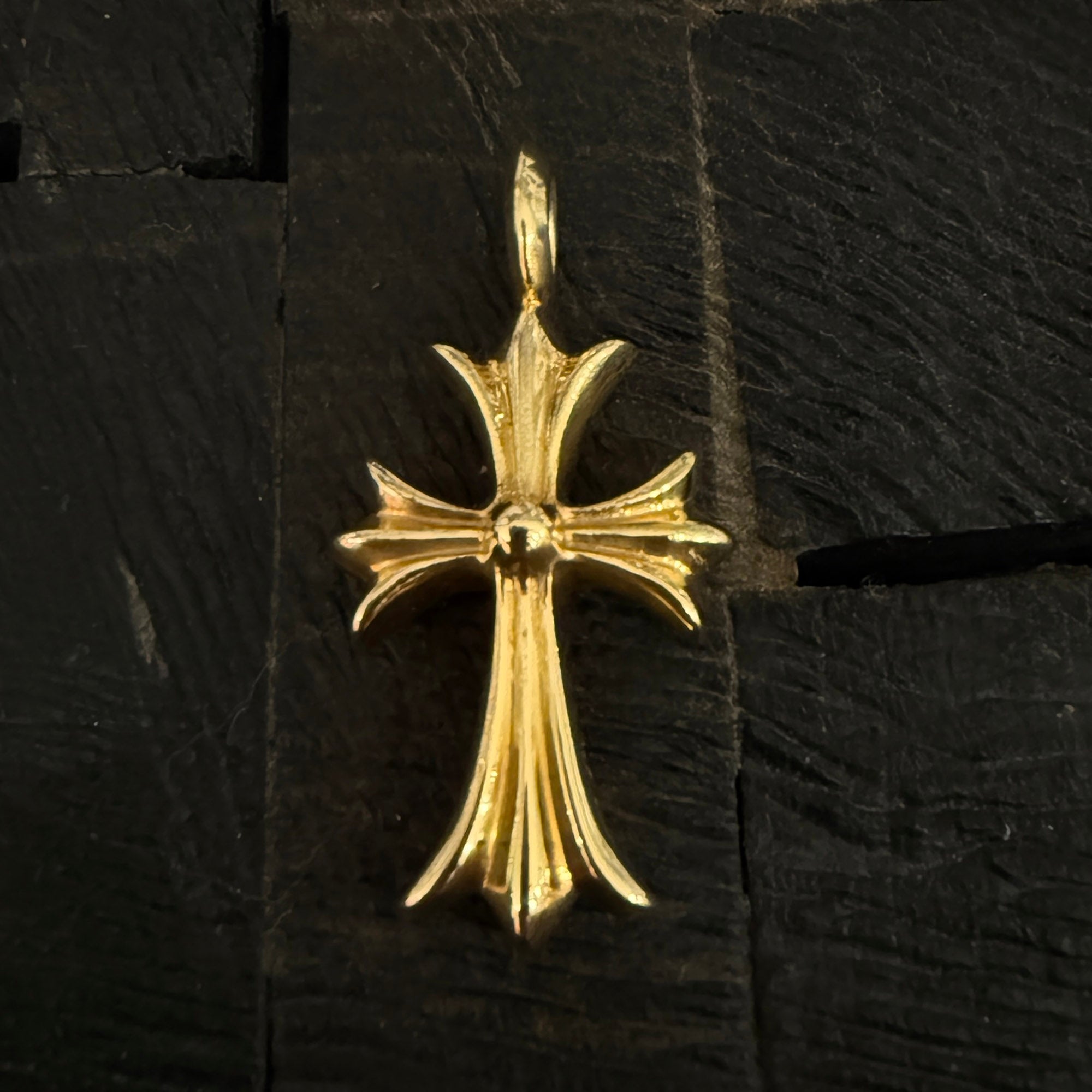 CHROME HEARTS 22K Tiny Fat Cross Charm Pave Diamond Pendant Top クロムハーツ 22K タイニーファット クロス チャーム パヴェダイヤモンド ペンダントトップ