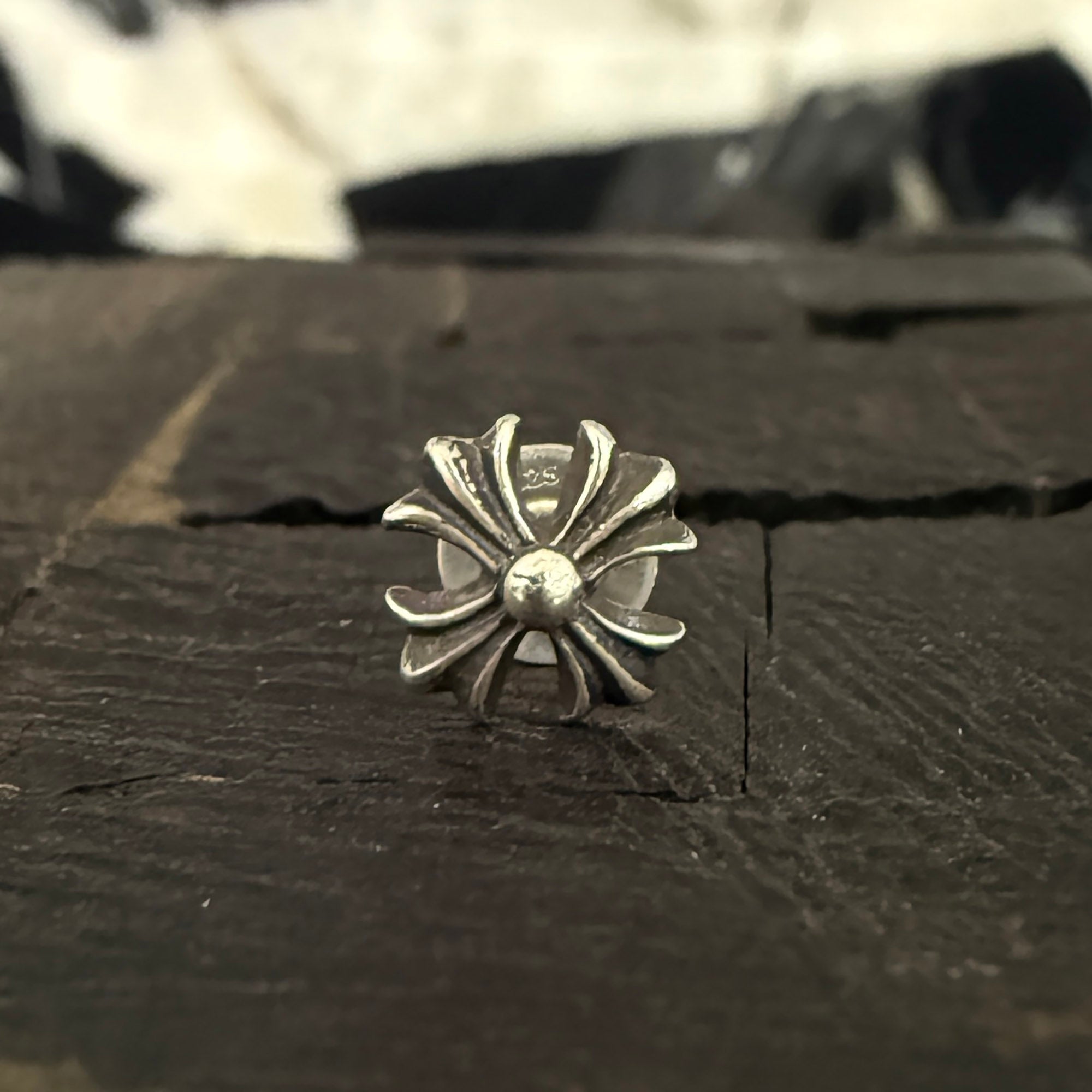 CHROME HEARTS CH Plus Cross Stud Earring クロムハーツ CHプラス クロス スタッズ イヤリング ピアス