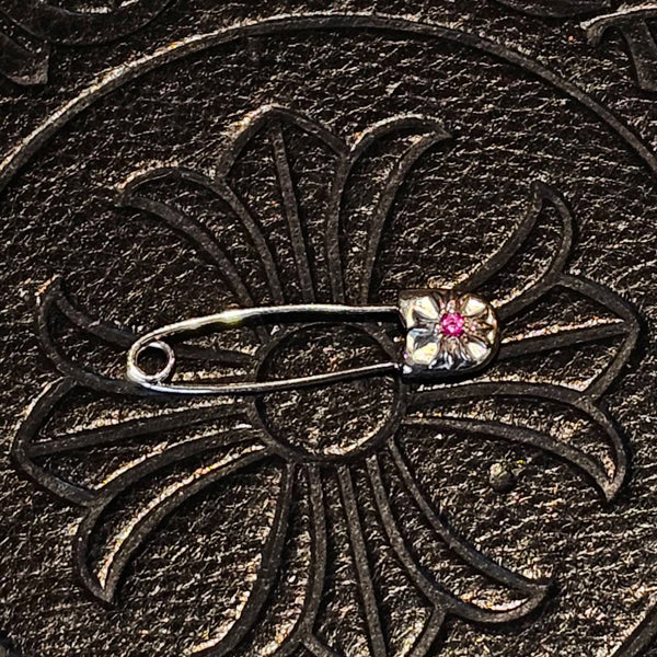 CHROME HEARTS 18K WG Safety Pin 1 Pink Sapphire Charm クロムハーツ 18K WG セーフティ ピン 1ピンクサファイア チャーム