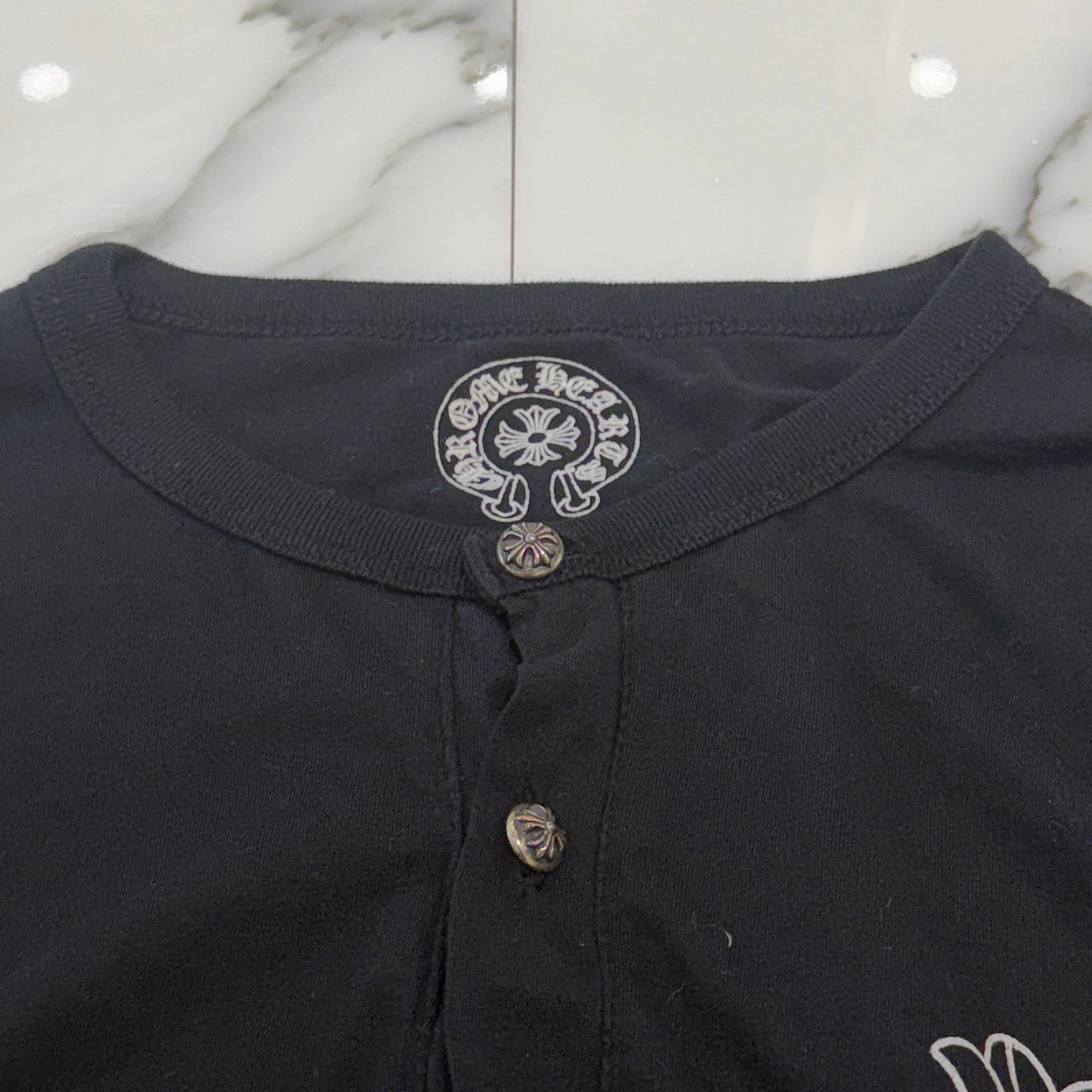 CHROME HEARTS Cross Ball Button CH Cross Print Henry Neck Long Sleeve Tee Size S クロムハーツ クロスボールボタン CHクロス プリント ヘンリーネック ロングスリーブ Tシャツ サイズS