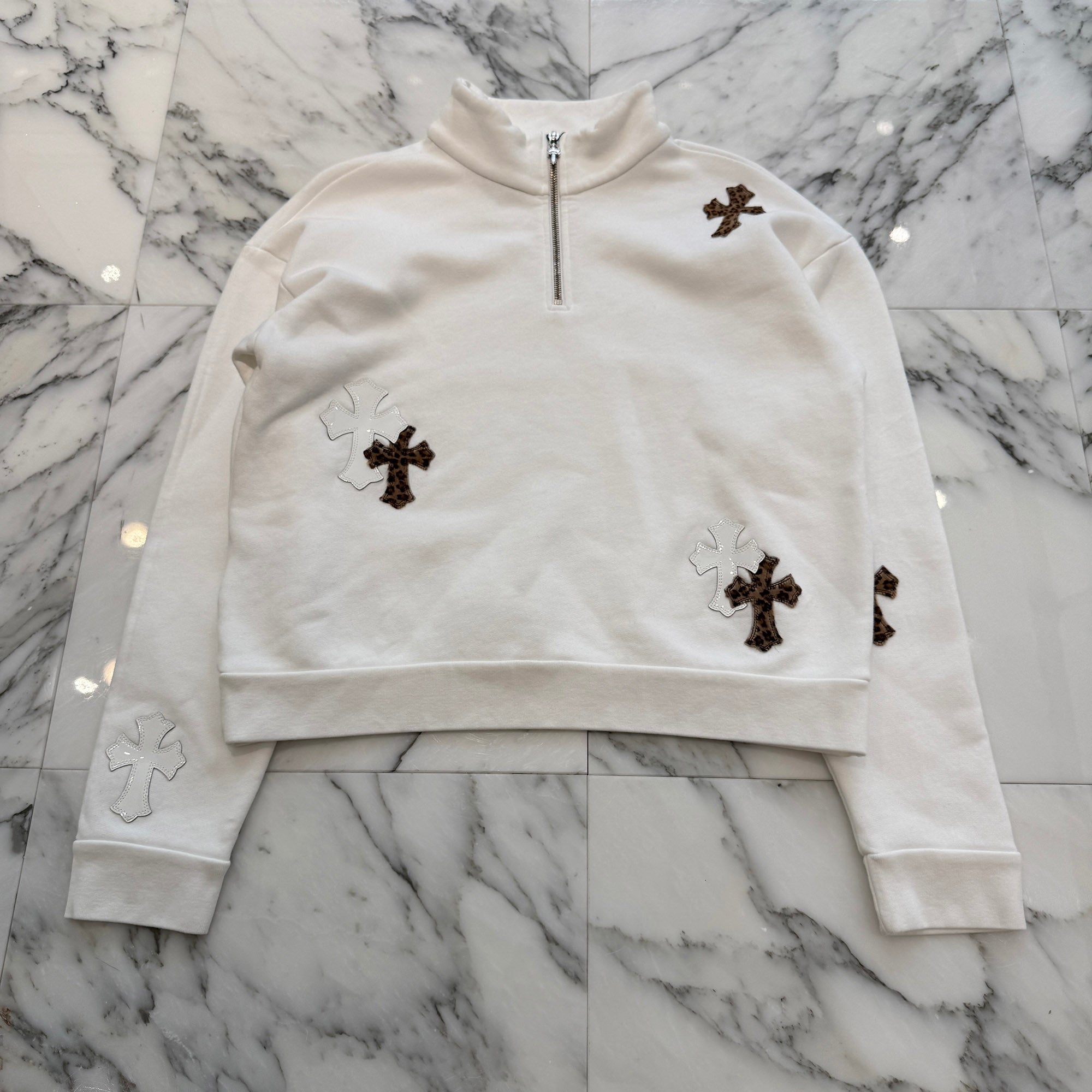 CHROME HEARTS Y NOT Multi Leather Cross Patch Half Zip Sweatshirt Size XS クロムハーツ ワイノット マルチレザークロスパッチ ハーフジップ スウェットシャツ サイズXS