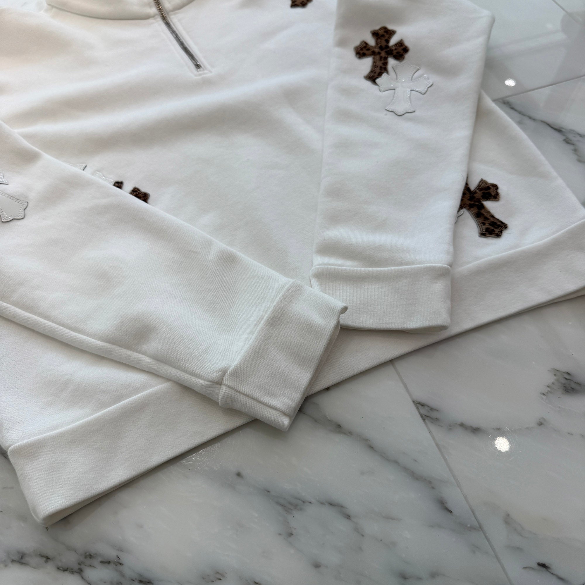 CHROME HEARTS Y NOT Multi Leather Cross Patch Half Zip Sweatshirt Size XS クロムハーツ ワイノット マルチレザークロスパッチ ハーフジップ スウェットシャツ サイズXS