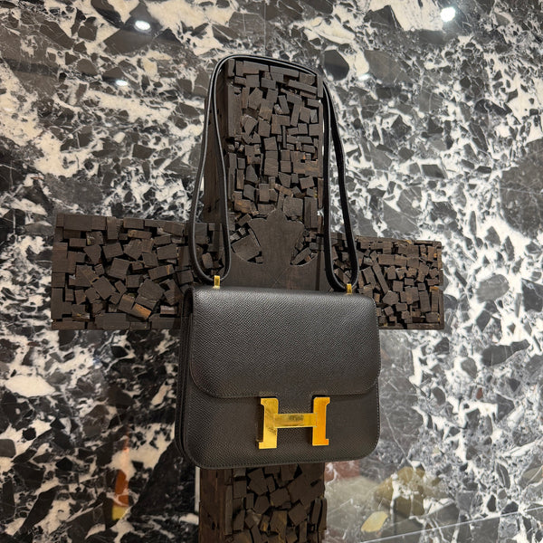 HERMES Constance III Mini 18 Bag "Noir" Y刻印 エルメス コンスタンス 3 ミニ 18 バッグ "ノワール" Y刻印