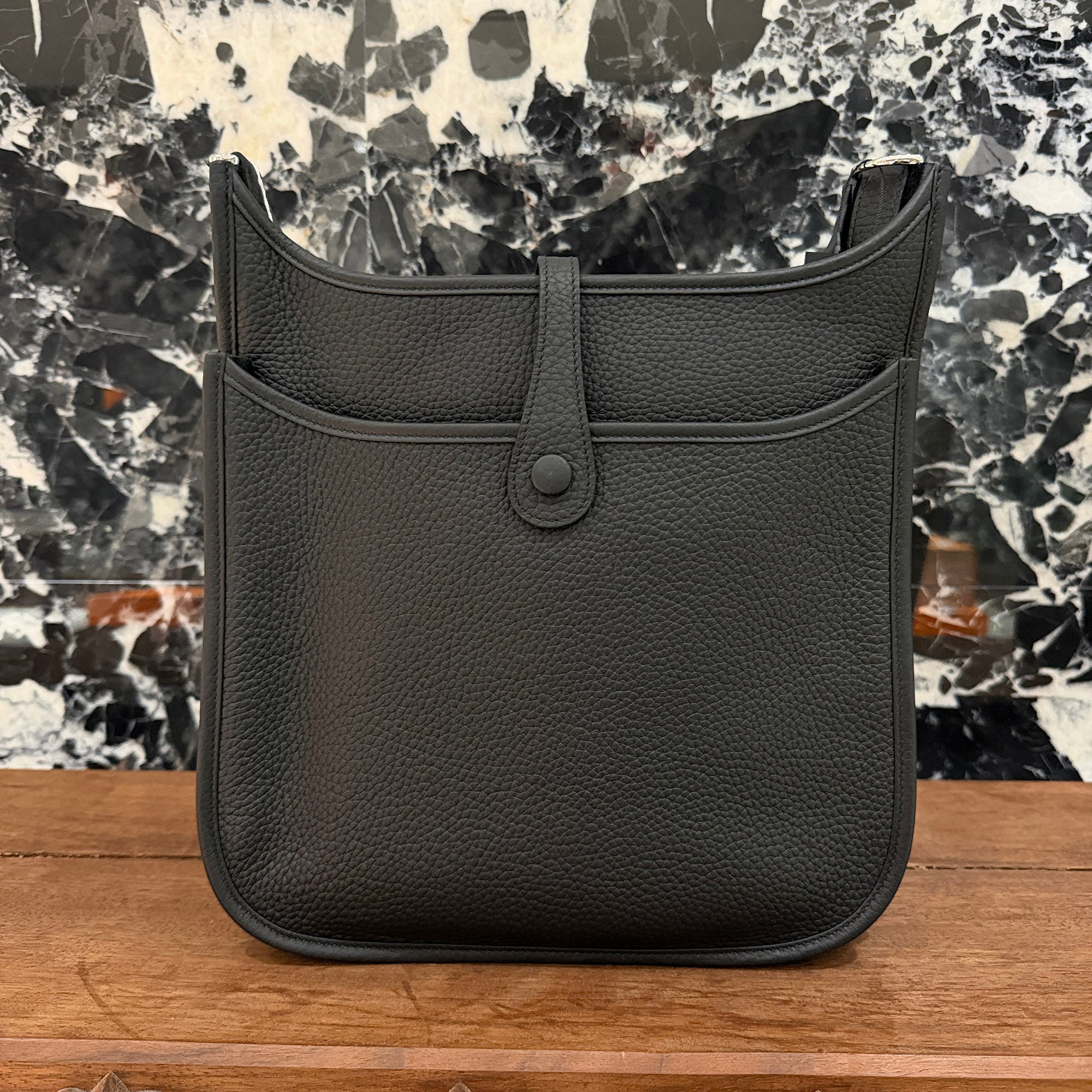 HERMES Evelyne Poche III 29 "NOIR" G刻印 エルメス エブリン ポッシュ III 29 "ノワール" G刻印