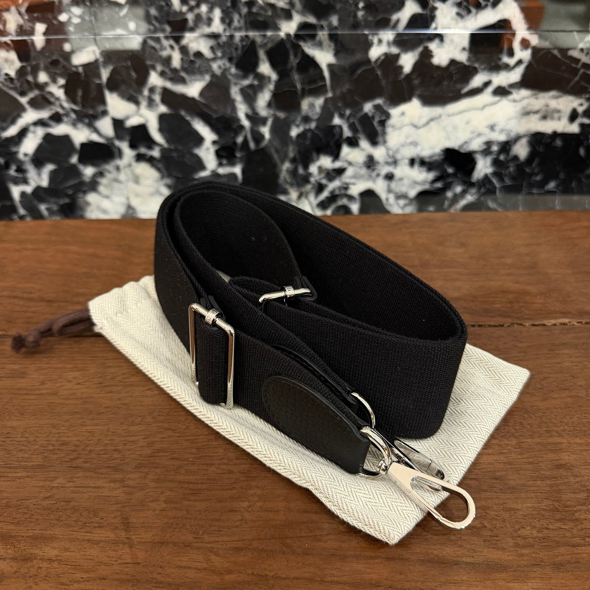 HERMES Evelyne Poche III 29 "NOIR" G刻印 エルメス エブリン ポッシュ III 29 "ノワール" G刻印