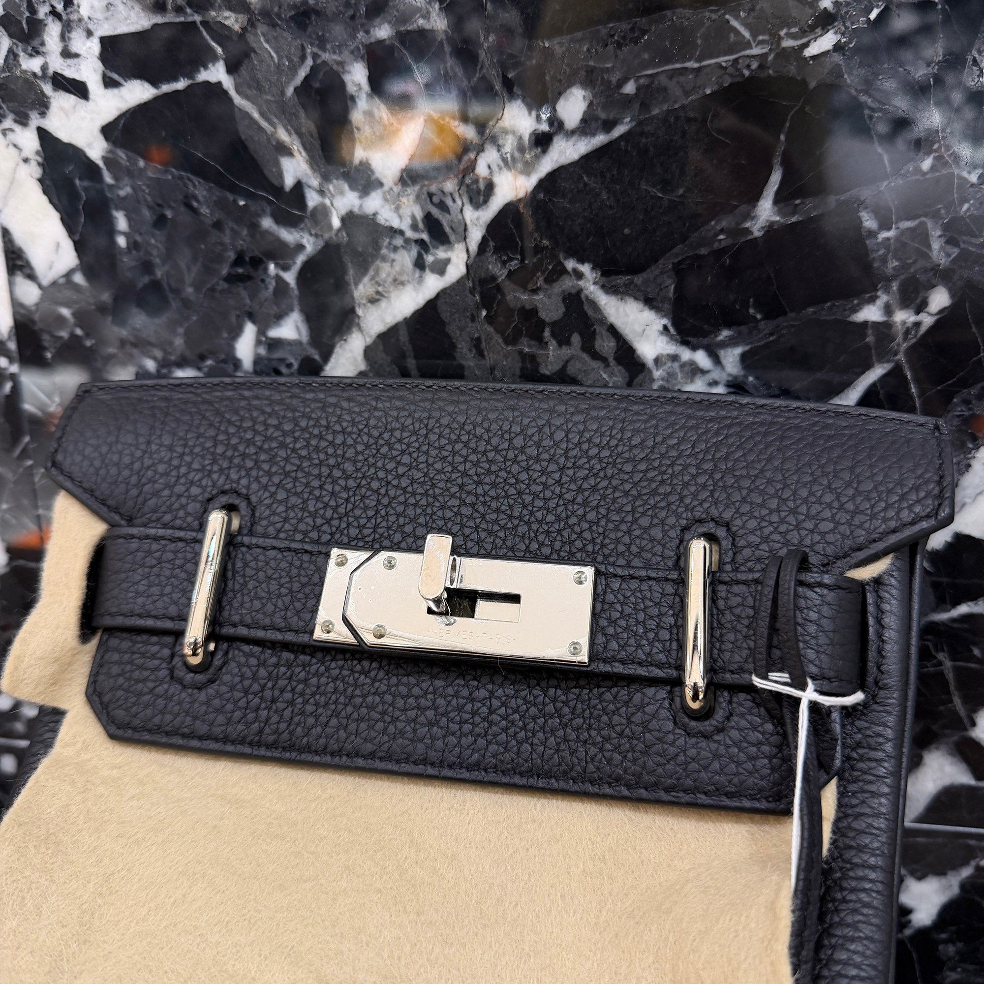 HERMES Hac a Dos PM "Noir" B刻印 エルメス アッカド PM "ノワール" レザーショルダーバッグ B刻印
