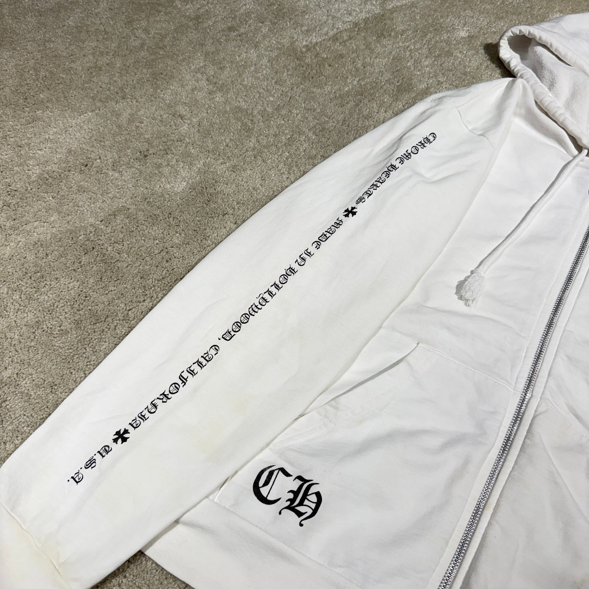 CHROME HEARTS Made In Hollywood Back Floral Cross Vertical Logo Zip Up Hoodie Size S クロムハーツ メイド イン ハリウッド バック フローラルクロス ヴァーティカルロゴ ジップアップフーディ サイズS