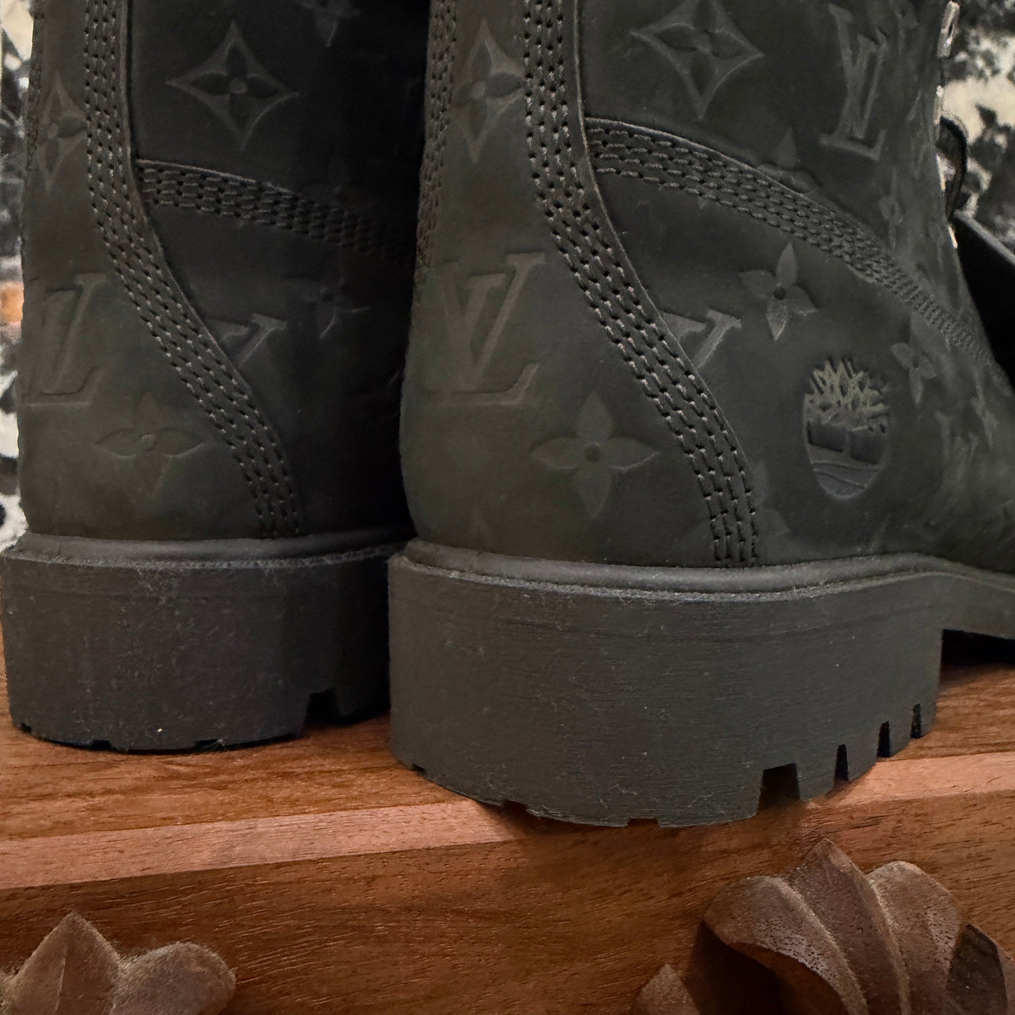 LOUIS VUITTON × Timberland 2024AW Embossed Monogram Ankle Boots 1AD73H Size US10 (約28.0cm) ルイヴィトン × ティンバーランド エンボスモノグラム アンクルブーツ サイズUS10 (約28.0cm)