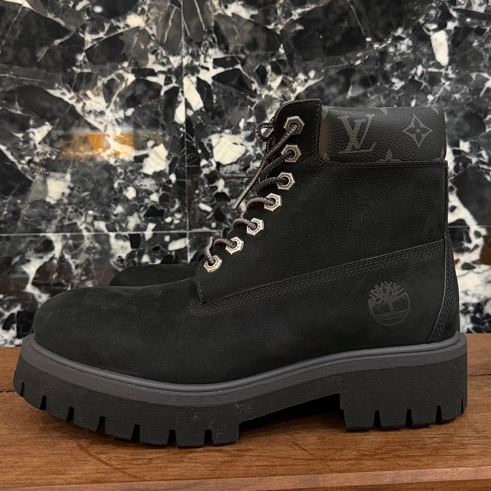 LOUIS VUITTON × Timberland 2024AW Embossed Monogram Ankle Boots 1AD73H Size US9 (約27.0cm) ルイヴィトン × ティンバーランド エンボスモノグラム アンクルブーツ サイズUS9 (約27.0cm)