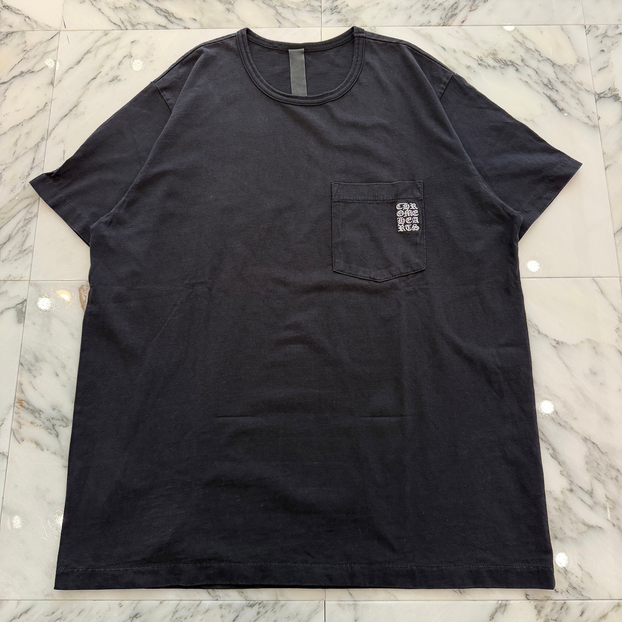 CHROME HEARTS Y NOT Vertical Logo Cross Embroidery Tee Size XL クロムハーツ ワイノット バーティカルロゴ クロス刺繍 Tシャツ サイズXL